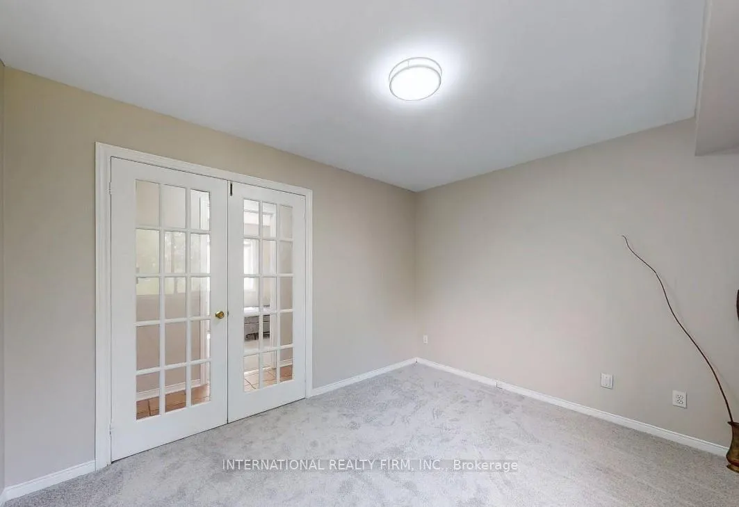 Photo 8 of Unit Main, 6 English Street, Brampton, Brampton West — HOMEH