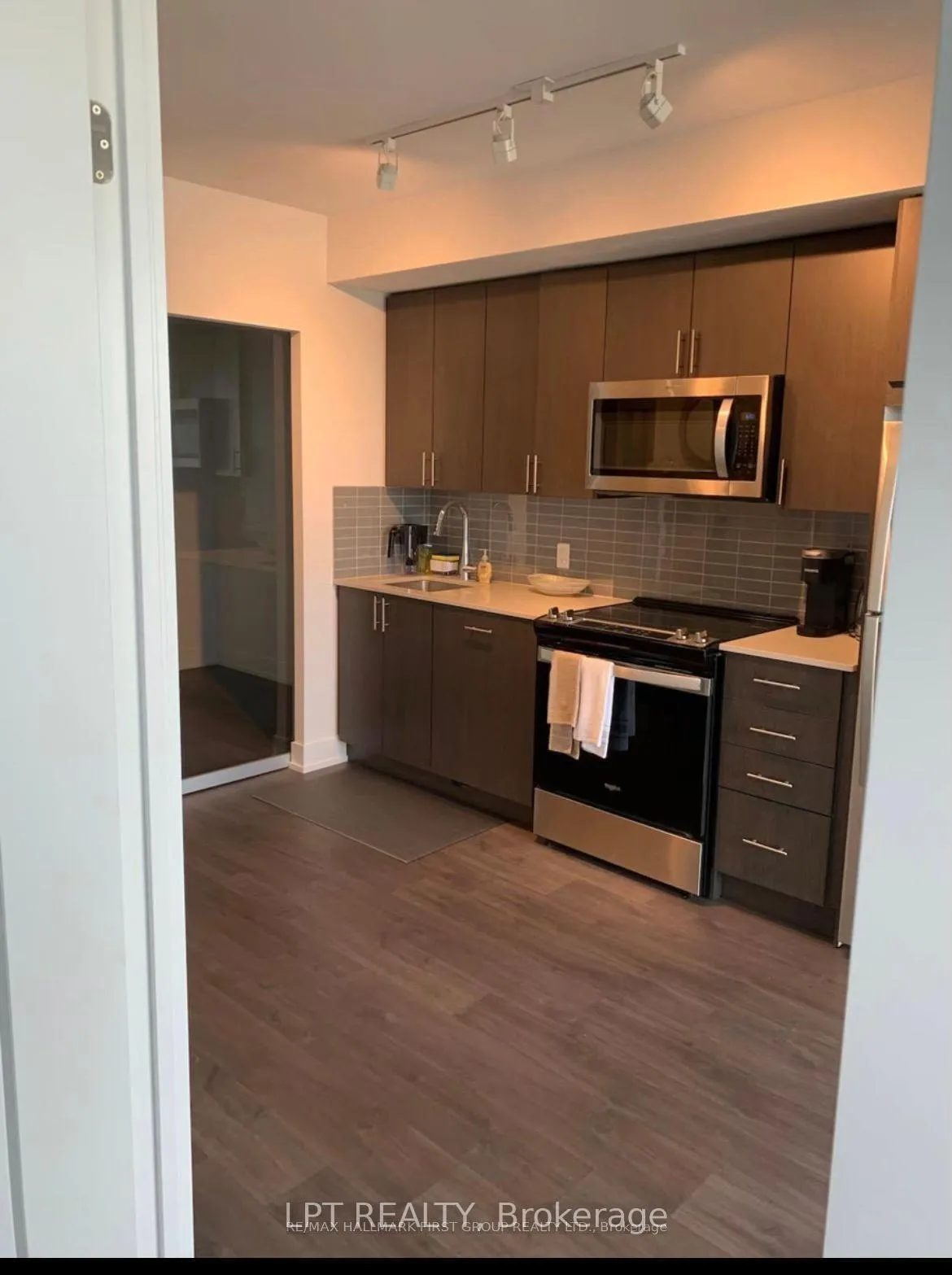 Photo 10 of Unit 1114, 2550 Simcoe Street N, Oshawa, Windfields — HOMEH
