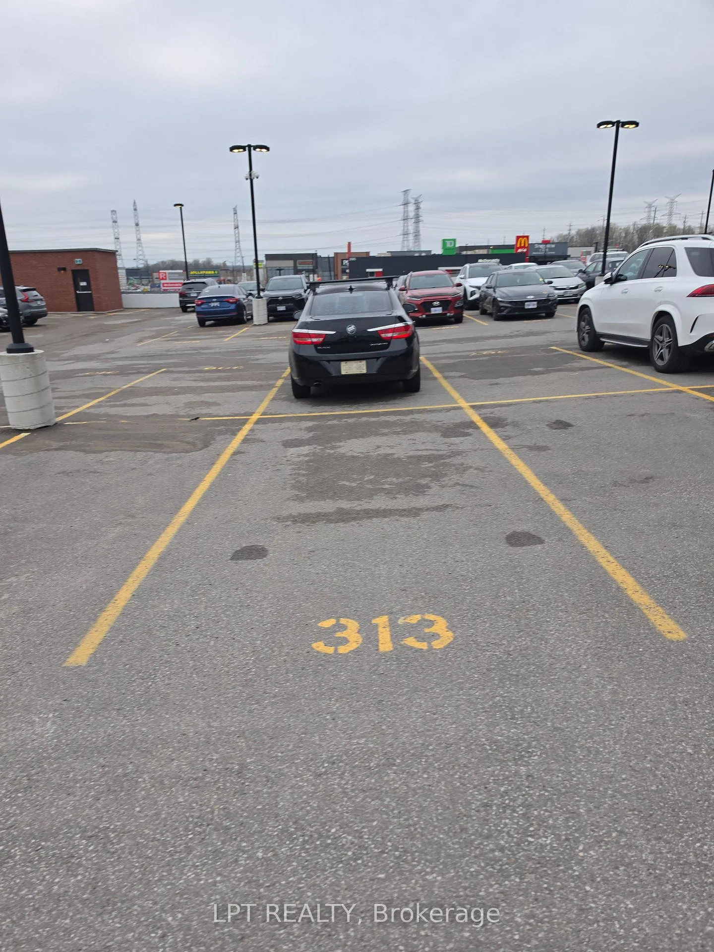 Photo 13 of Unit 1114, 2550 Simcoe Street N, Oshawa, Windfields — HOMEH