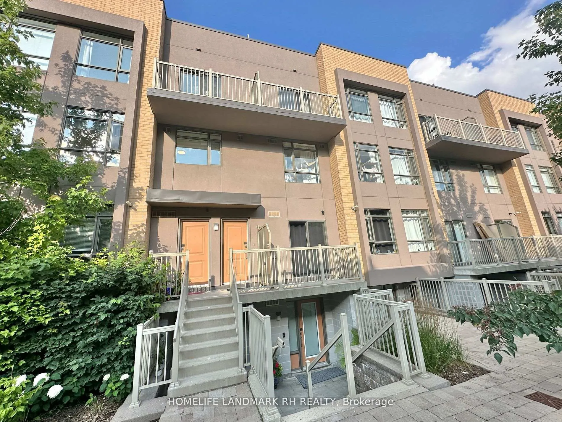 Front of Unit 308, 90 Orchid Place Drive