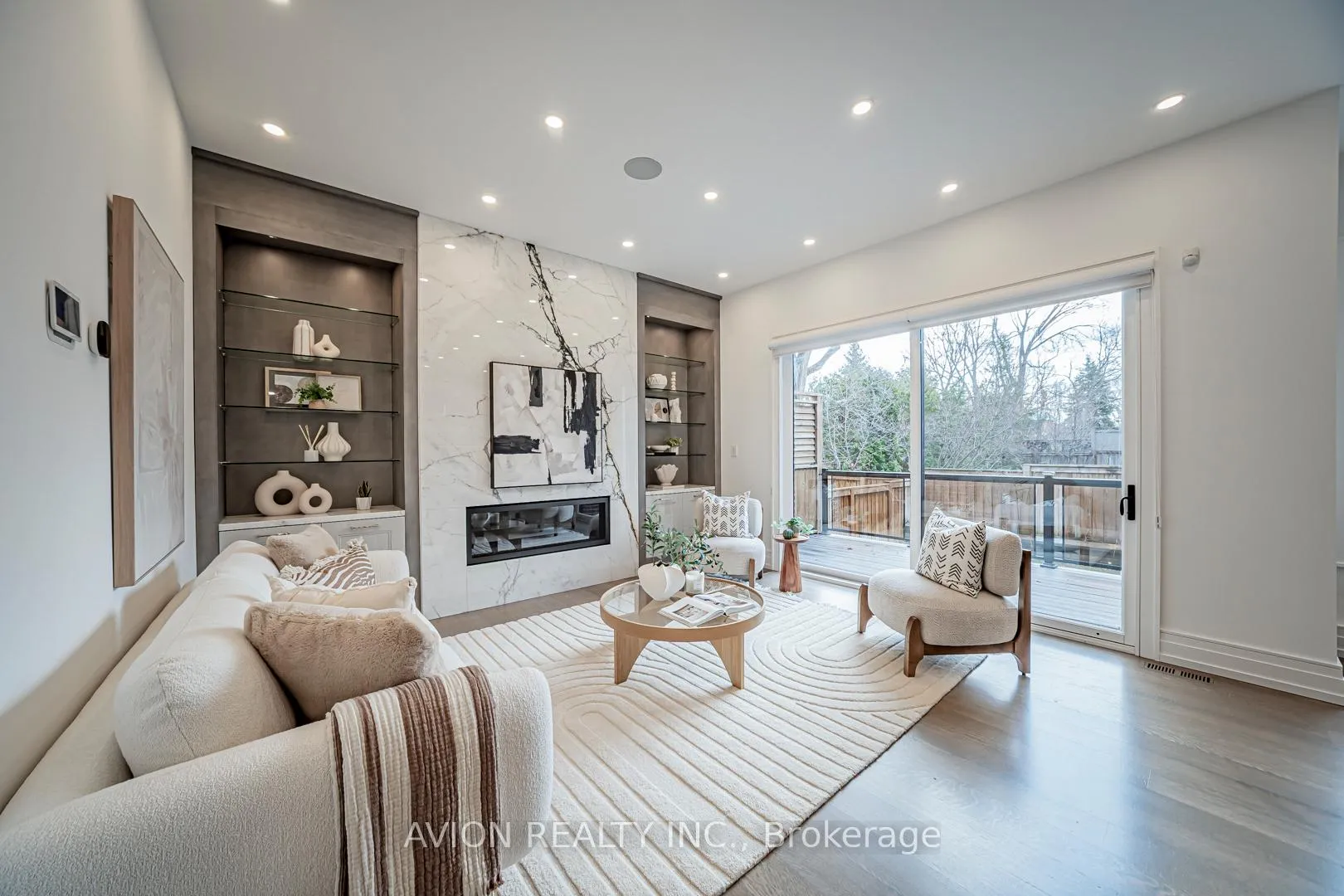 Photo 15 of 29 Evergreen Gardens, Toronto, Leaside — HOMEH