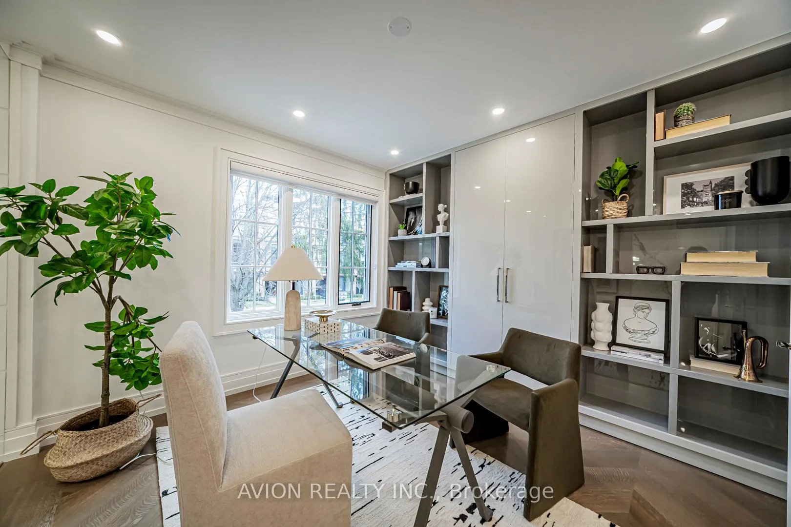 Photo 17 of 29 Evergreen Gardens, Toronto, Leaside — HOMEH