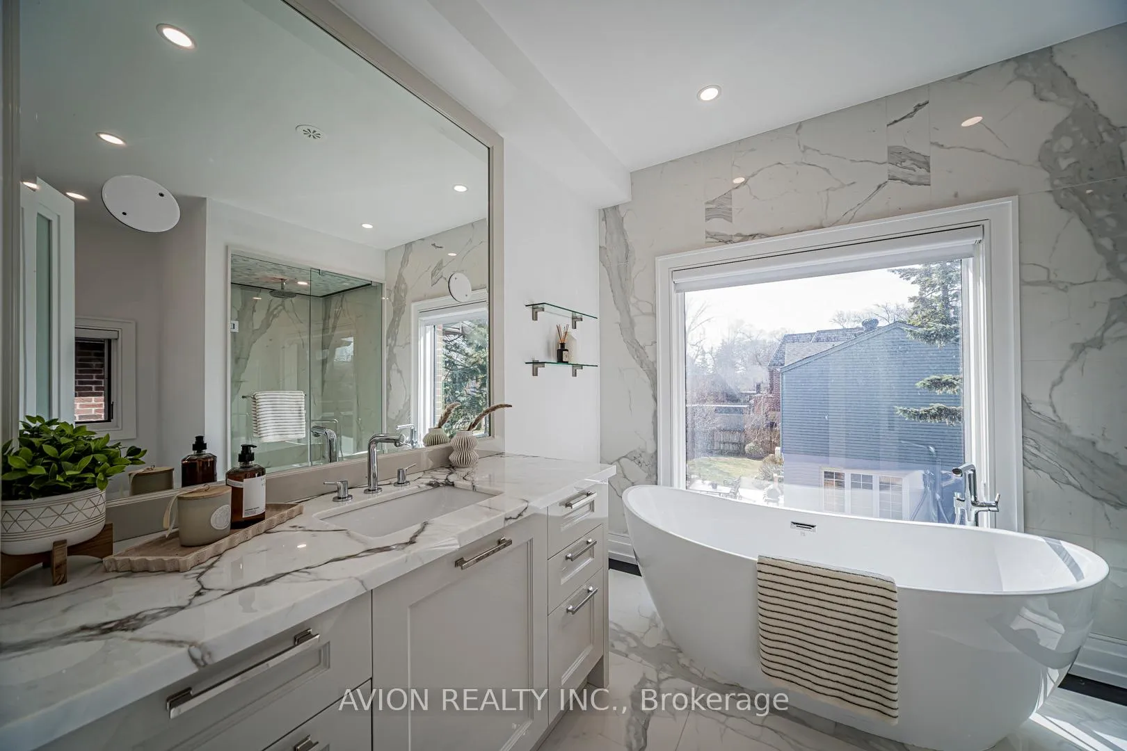 Photo 25 of 29 Evergreen Gardens, Toronto, Leaside — HOMEH