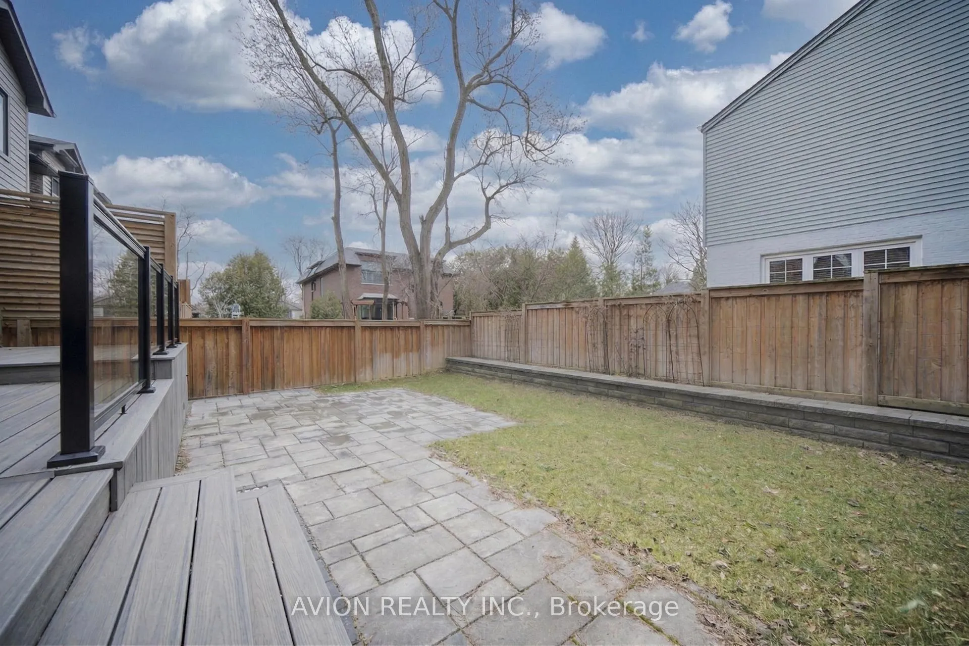Photo 42 of 29 Evergreen Gardens, Toronto, Leaside — HOMEH