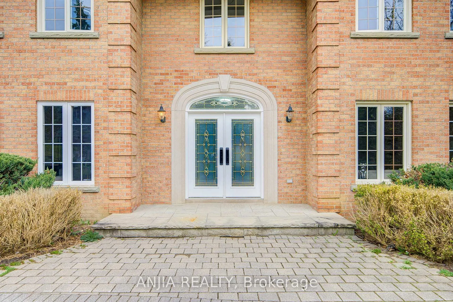 Photo 7 of 20 Country Estates Drive, Markham, Cachet — HOMEH