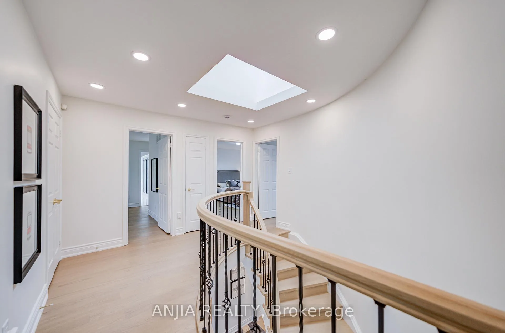 Photo 26 of 20 Country Estates Drive, Markham, Cachet — HOMEH