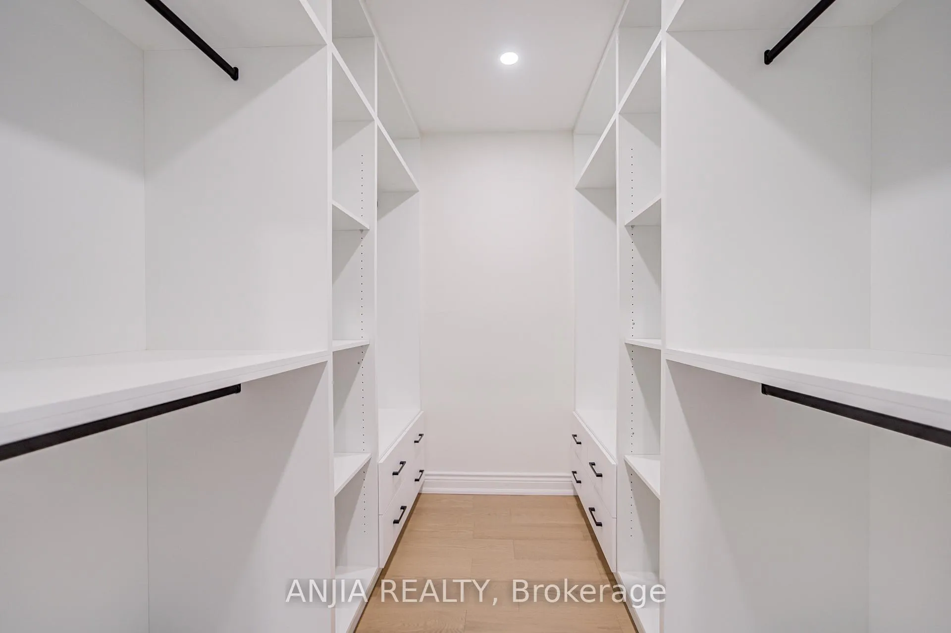 Photo 30 of 20 Country Estates Drive, Markham, Cachet — HOMEH