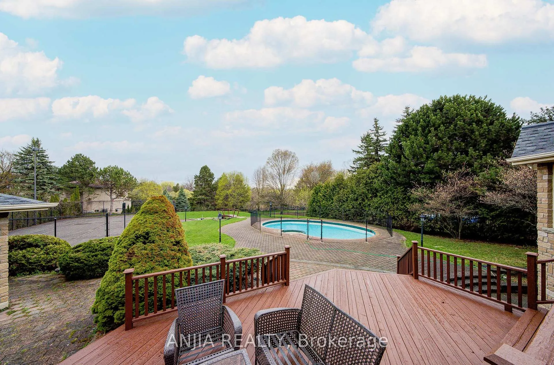 Photo 42 of 20 Country Estates Drive, Markham, Cachet — HOMEH