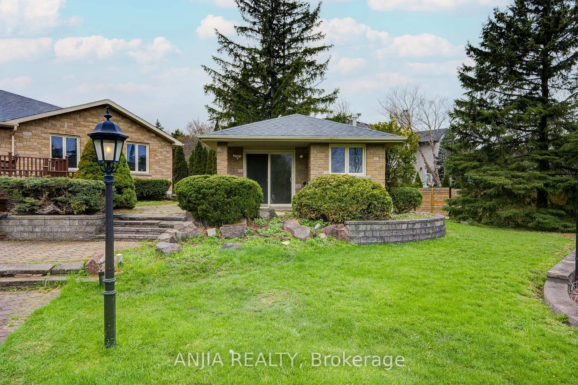 Photo 44 of 20 Country Estates Drive, Markham, Cachet — HOMEH