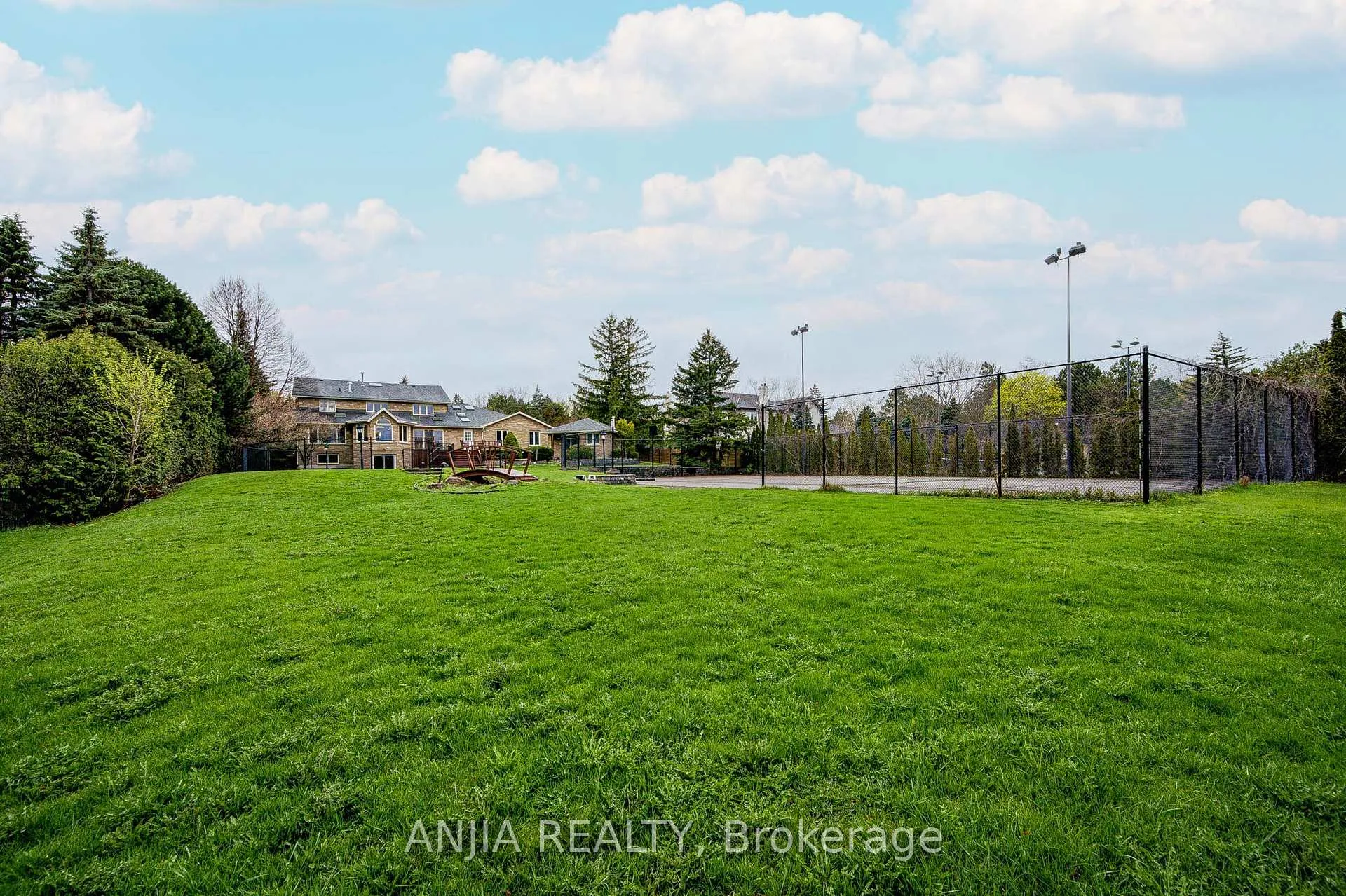 Photo 49 of 20 Country Estates Drive, Markham, Cachet — HOMEH