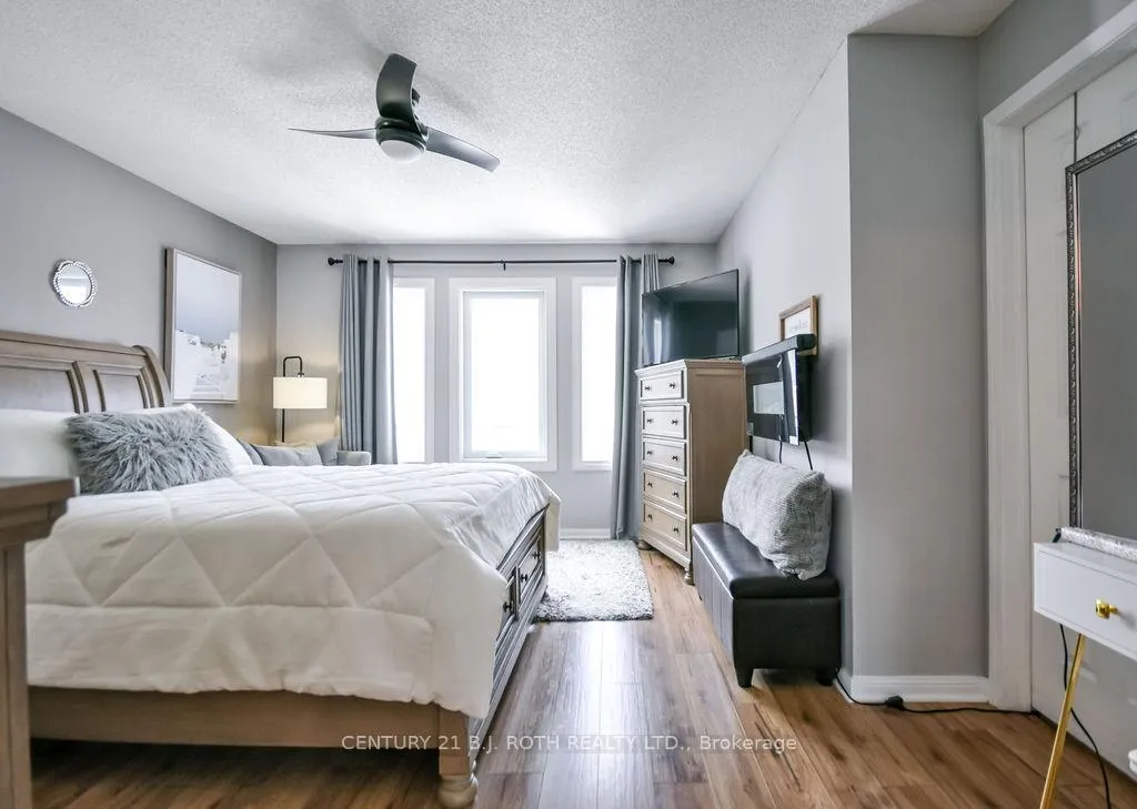 Photo 13 of 35 Hawthorne Crescent, Barrie, Ardagh — HOMEH