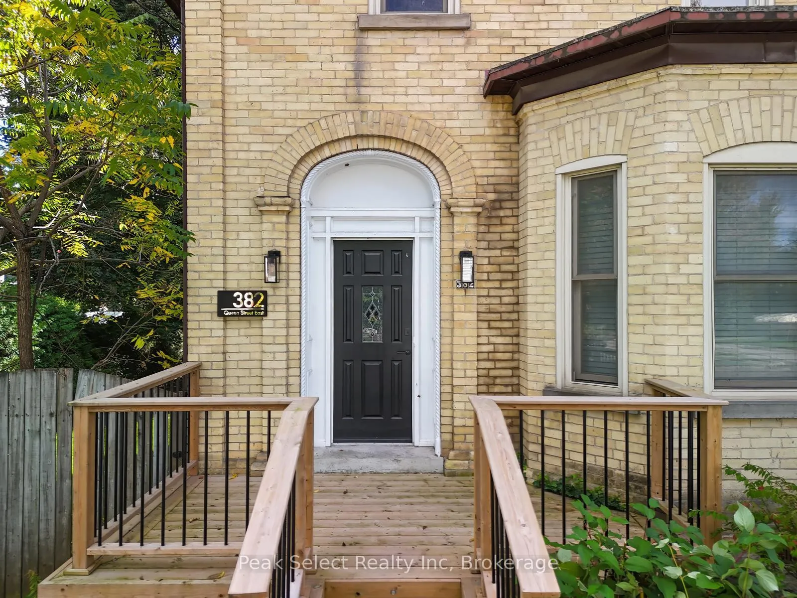 Photo 3 of 382 Queen Street E, St. Marys — HOMEH