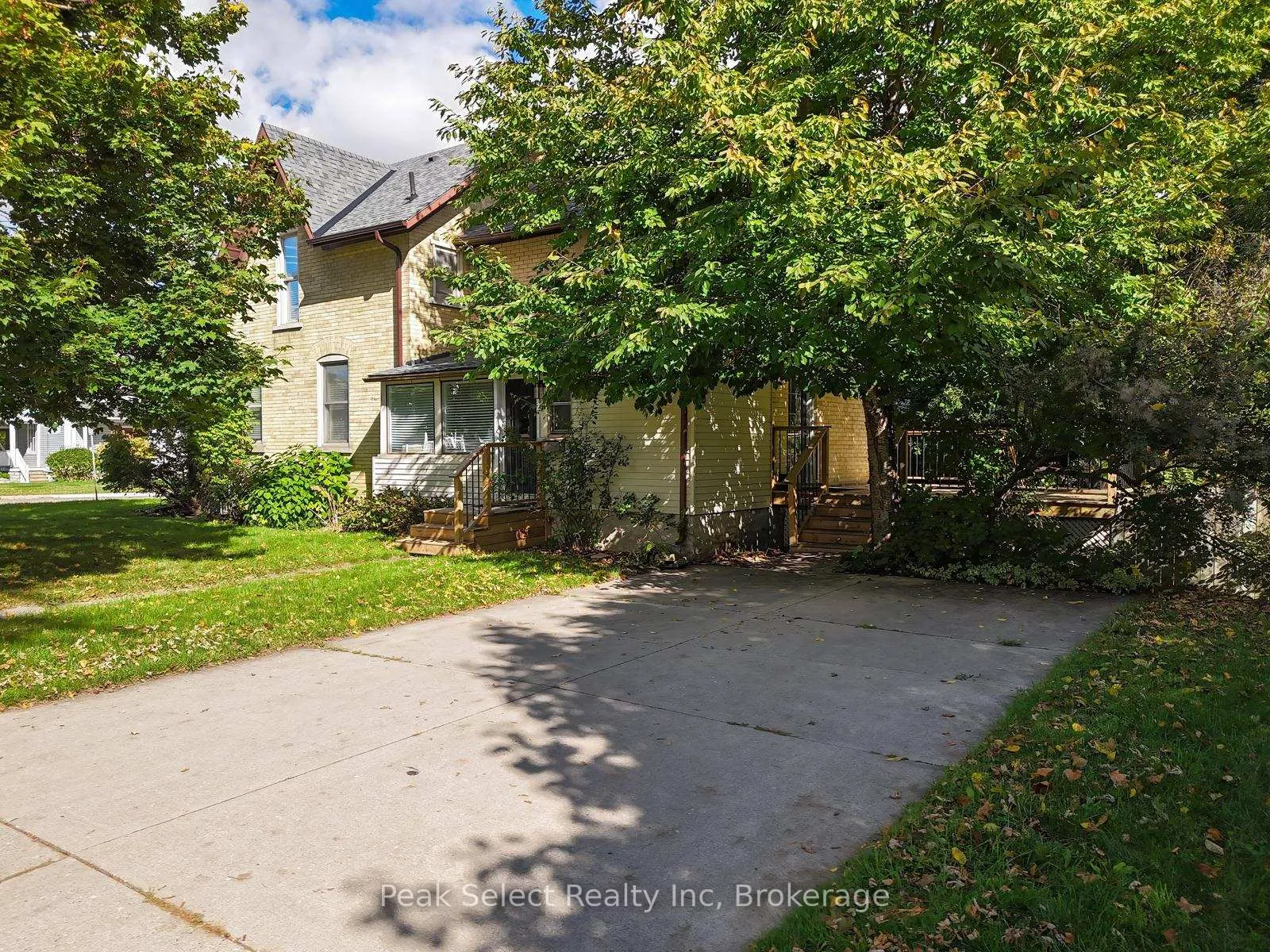 Photo 6 of 382 Queen Street E, St. Marys — HOMEH