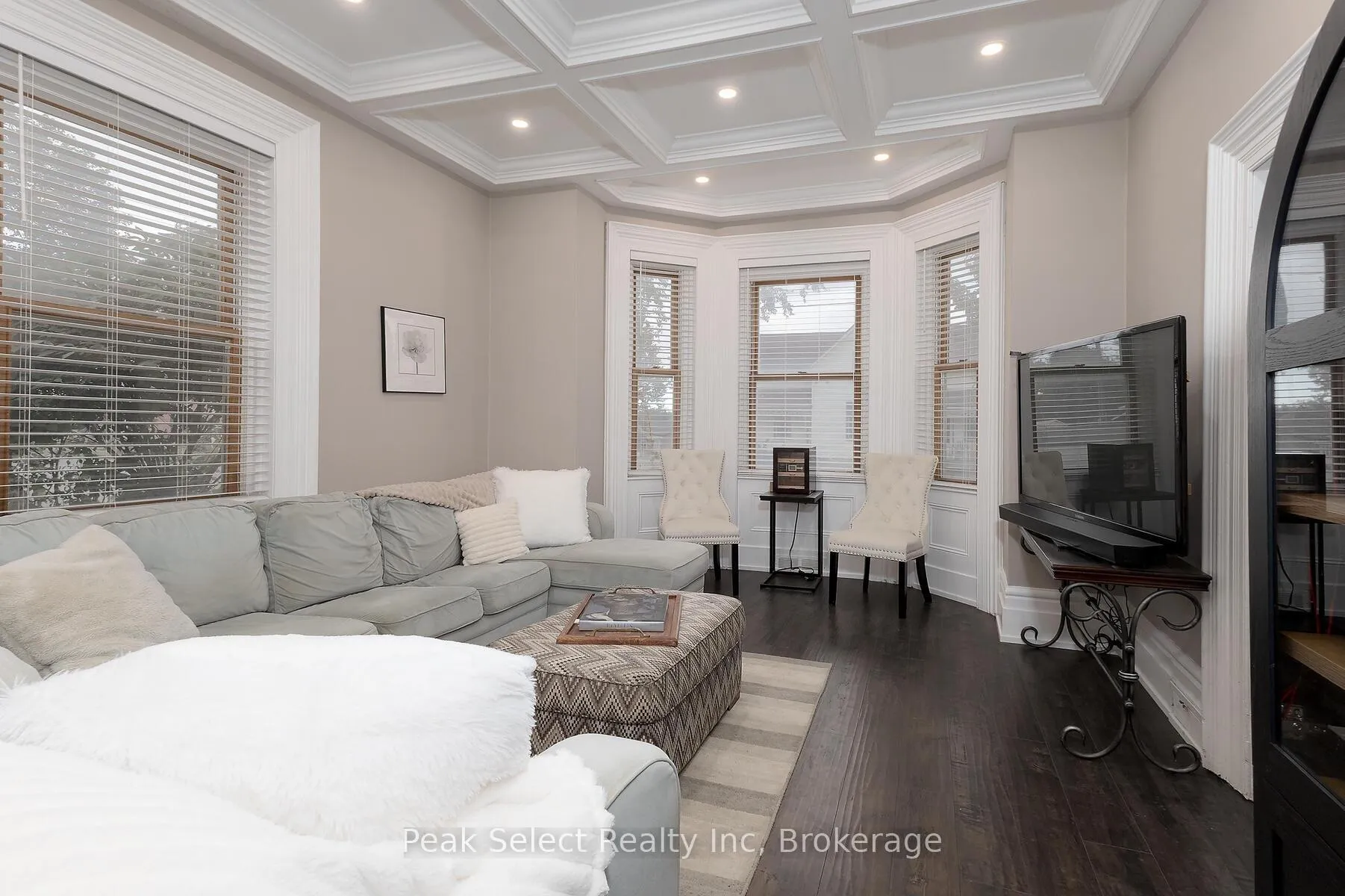 Photo 11 of 382 Queen Street E, St. Marys — HOMEH