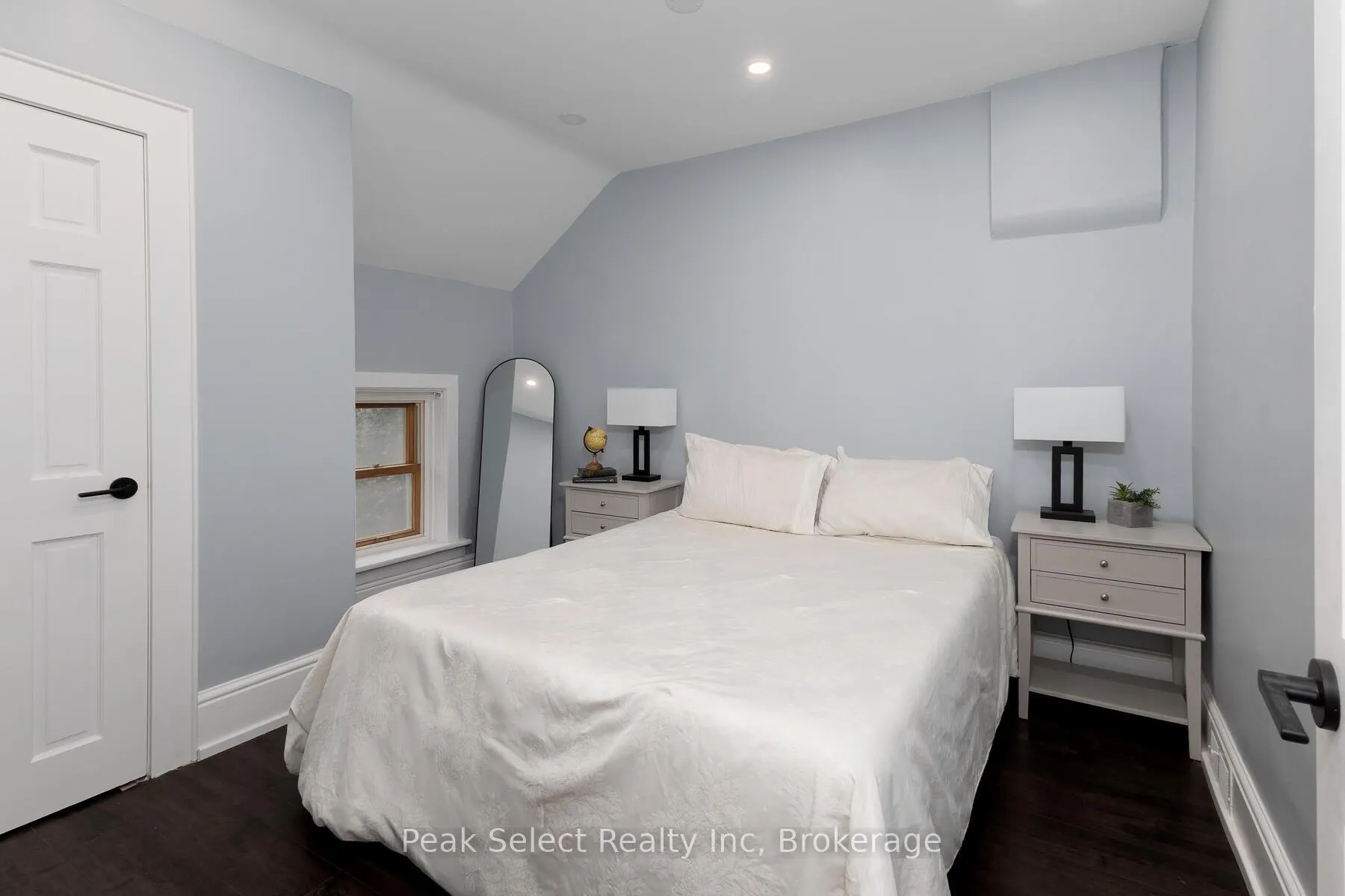 Photo 44 of 382 Queen Street E, St. Marys — HOMEH