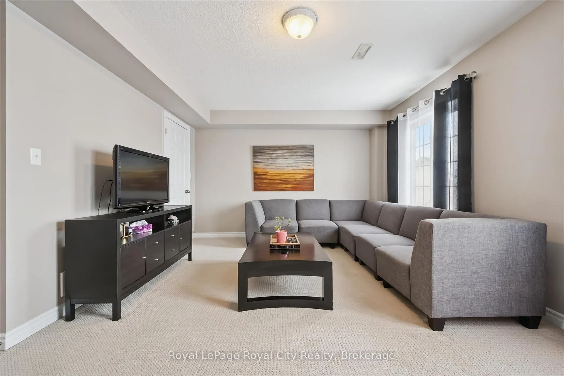 Photo 1 of Unit 28B, 15 Carere Crescent, Guelph, Victoria North — HOMEH