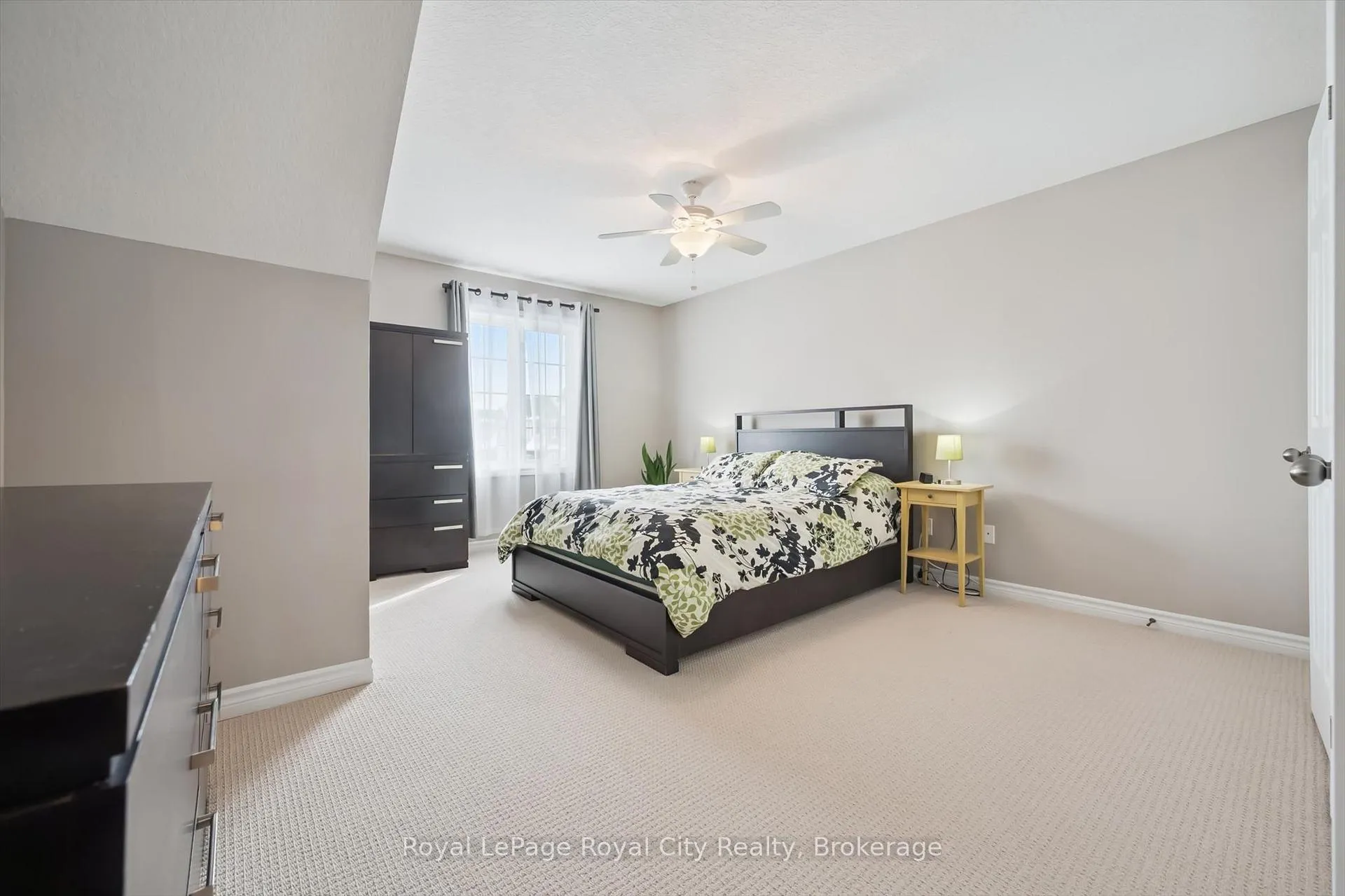Photo 15 of Unit 28B, 15 Carere Crescent, Guelph, Victoria North — HOMEH