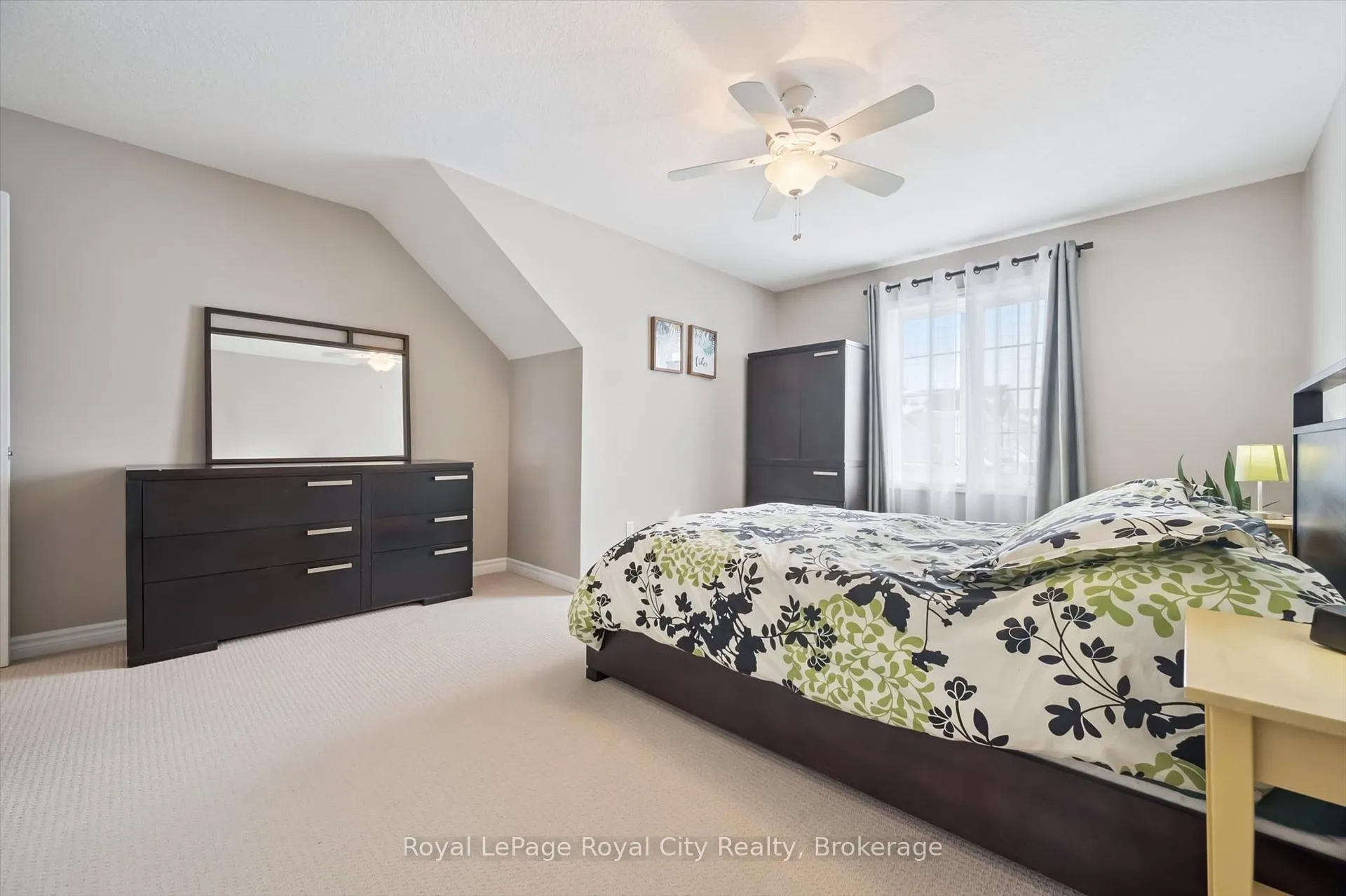Photo 16 of Unit 28B, 15 Carere Crescent, Guelph, Victoria North — HOMEH