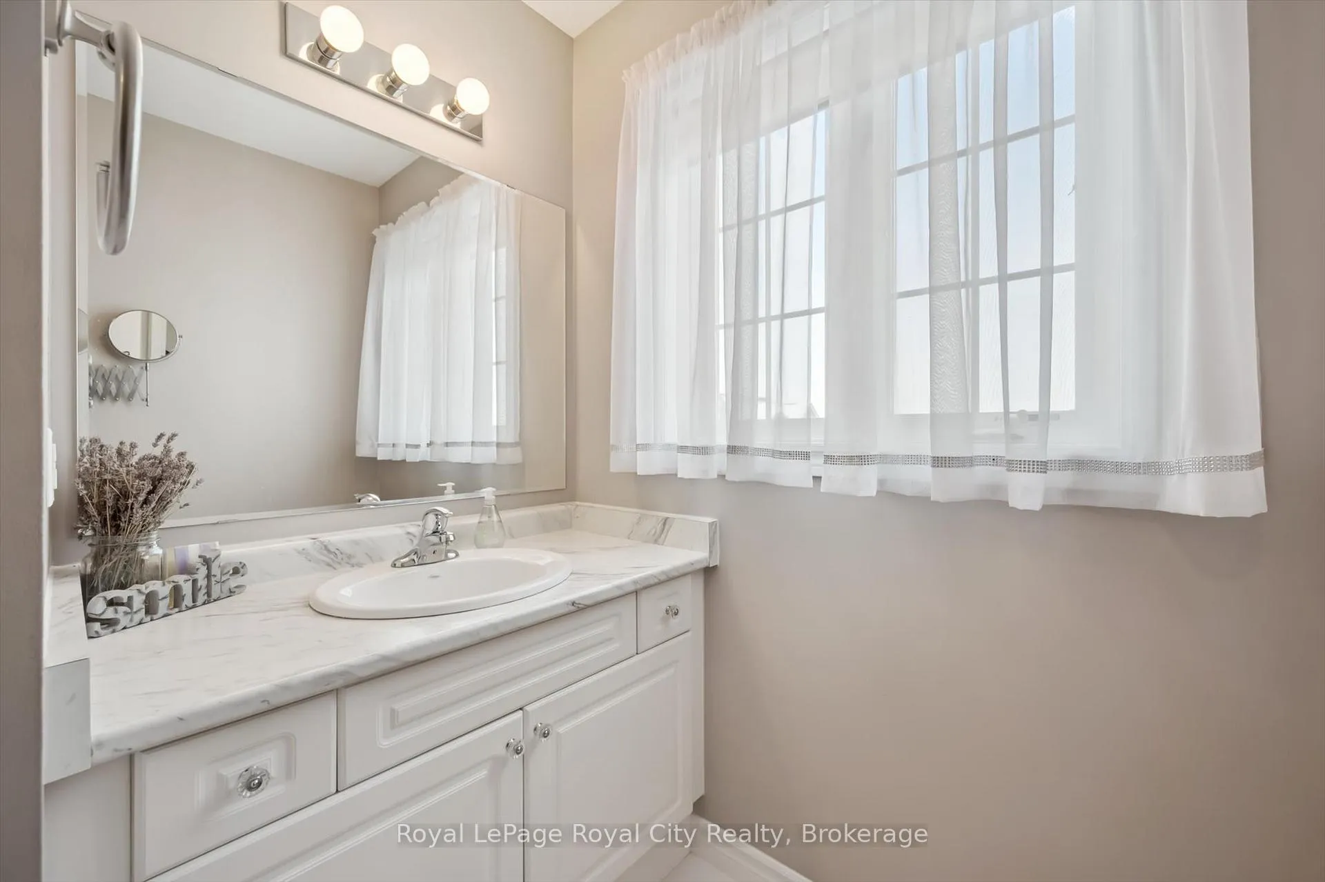 Photo 21 of Unit 28B, 15 Carere Crescent, Guelph, Victoria North — HOMEH