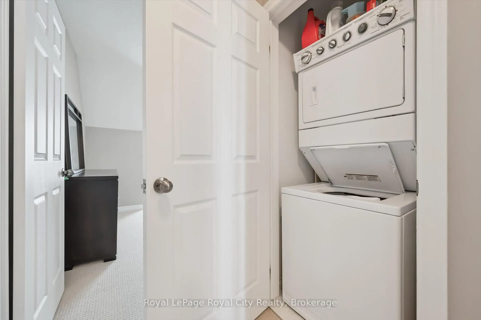 Photo 23 of Unit 28B, 15 Carere Crescent, Guelph, Victoria North — HOMEH