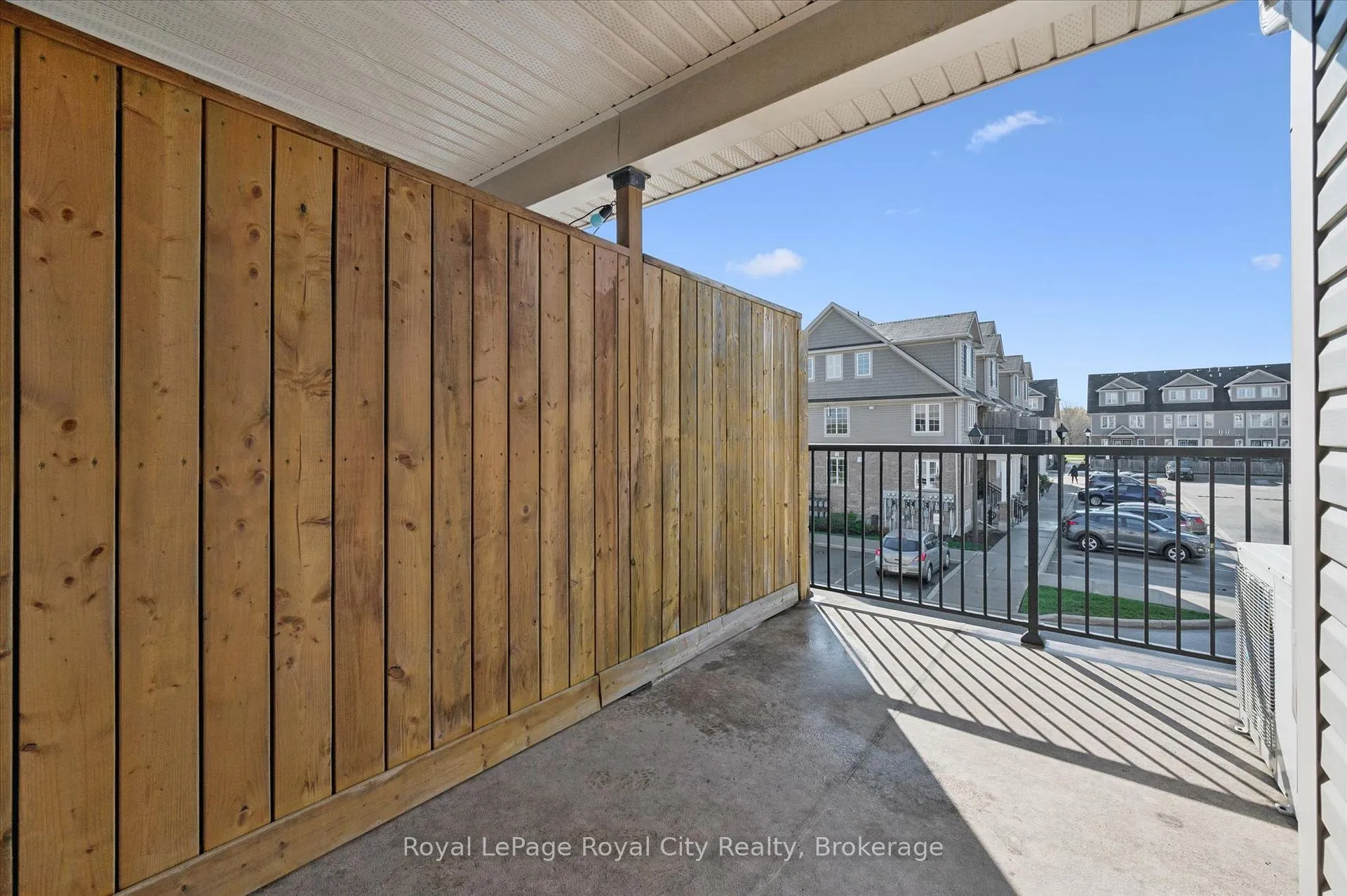 Photo 26 of Unit 28B, 15 Carere Crescent, Guelph, Victoria North — HOMEH