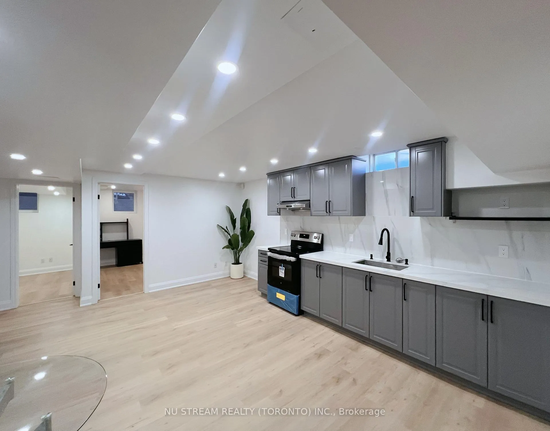 Photo 1 of Unit Bsmt, 38 Whitford Road, Markham, Cachet — HOMEH