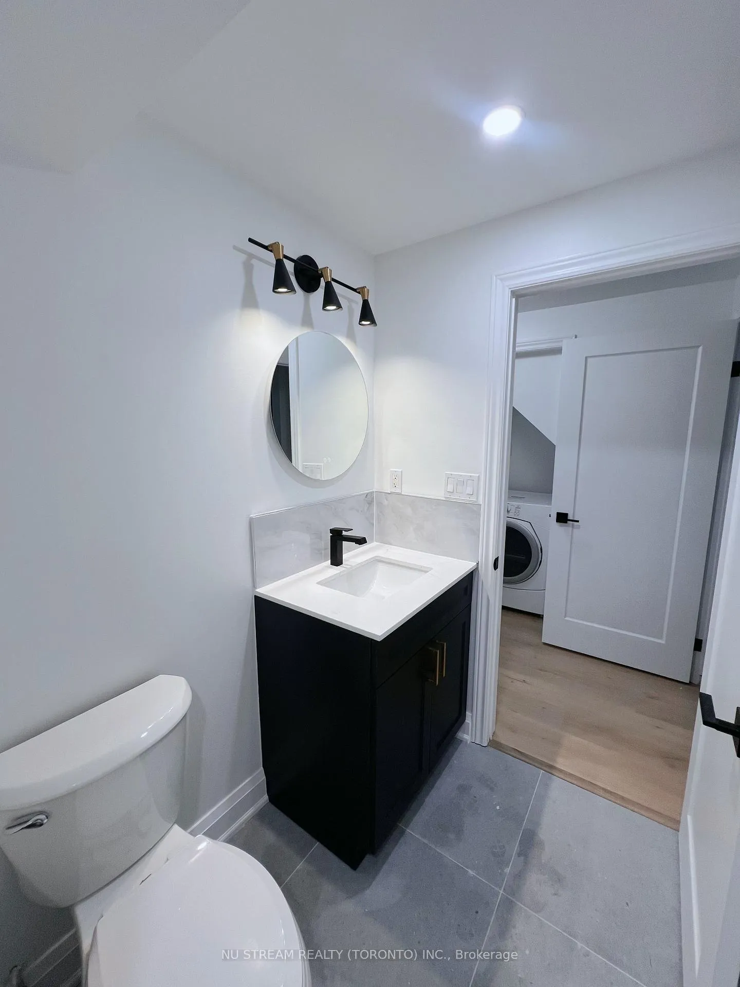 Photo 6 of Unit Bsmt, 38 Whitford Road, Markham, Cachet — HOMEH