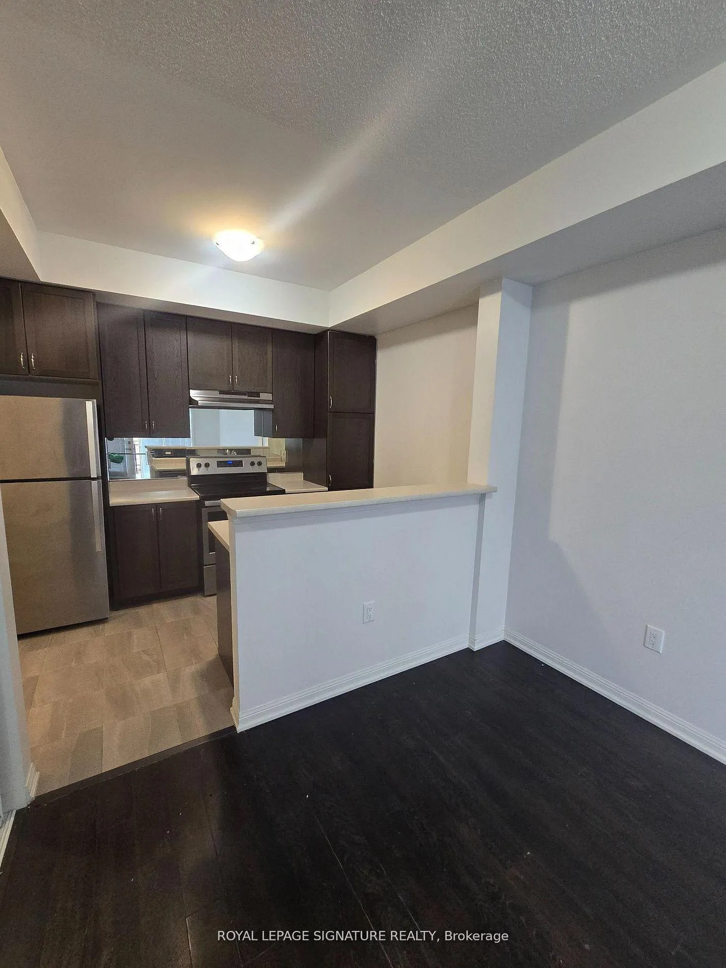 Photo 6 of Unit 142, 250 Sunny Meadow Boulevard, Brampton, Sandringham-Wellington — HOMEH