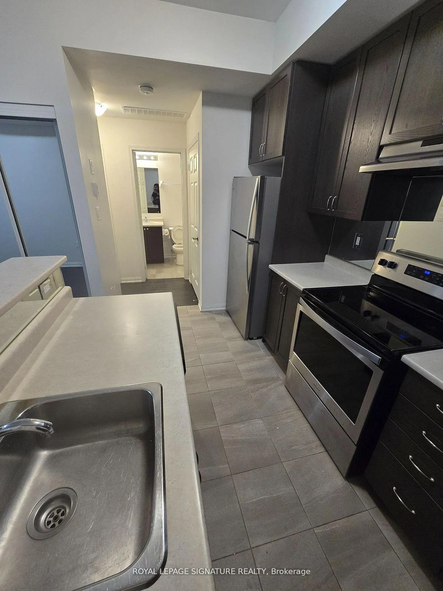 Photo 9 of Unit 142, 250 Sunny Meadow Boulevard, Brampton, Sandringham-Wellington — HOMEH