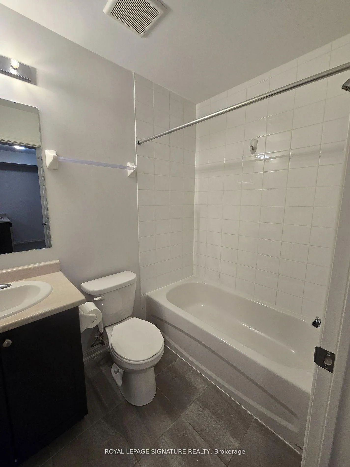 Photo 10 of Unit 142, 250 Sunny Meadow Boulevard, Brampton, Sandringham-Wellington — HOMEH