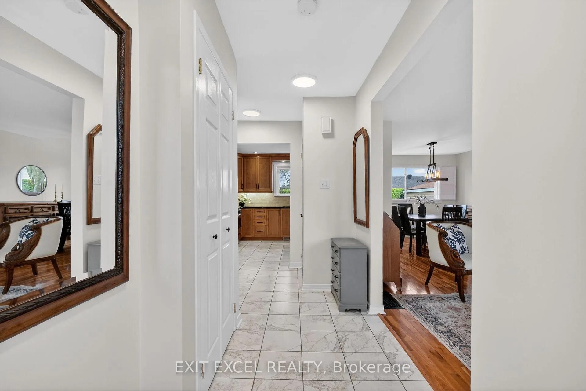 Photo 3 of 1554 Rosebella Avenue, Ottawa, Blossom Park/Kemp Park/Findlay Creek — HOMEH