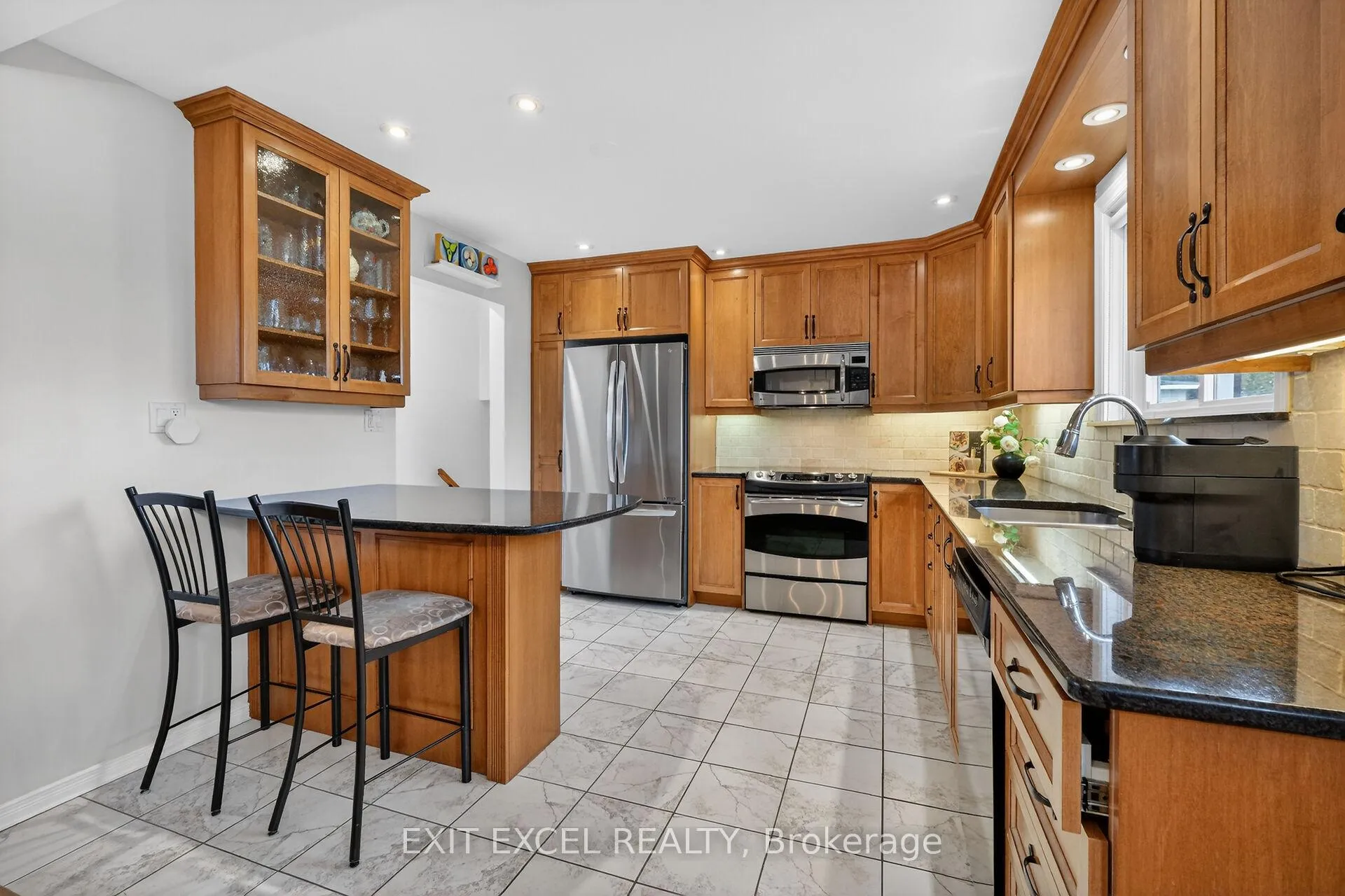 Photo 11 of 1554 Rosebella Avenue, Ottawa, Blossom Park/Kemp Park/Findlay Creek — HOMEH