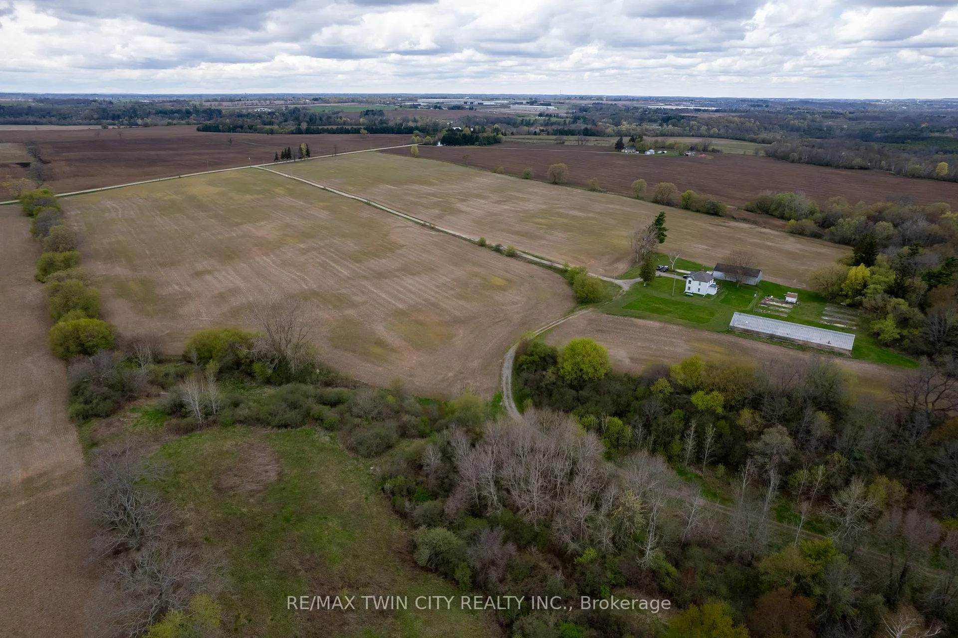 Photo 5 of 47 Pottruff Road, Brant, Brantford Twp — HOMEH
