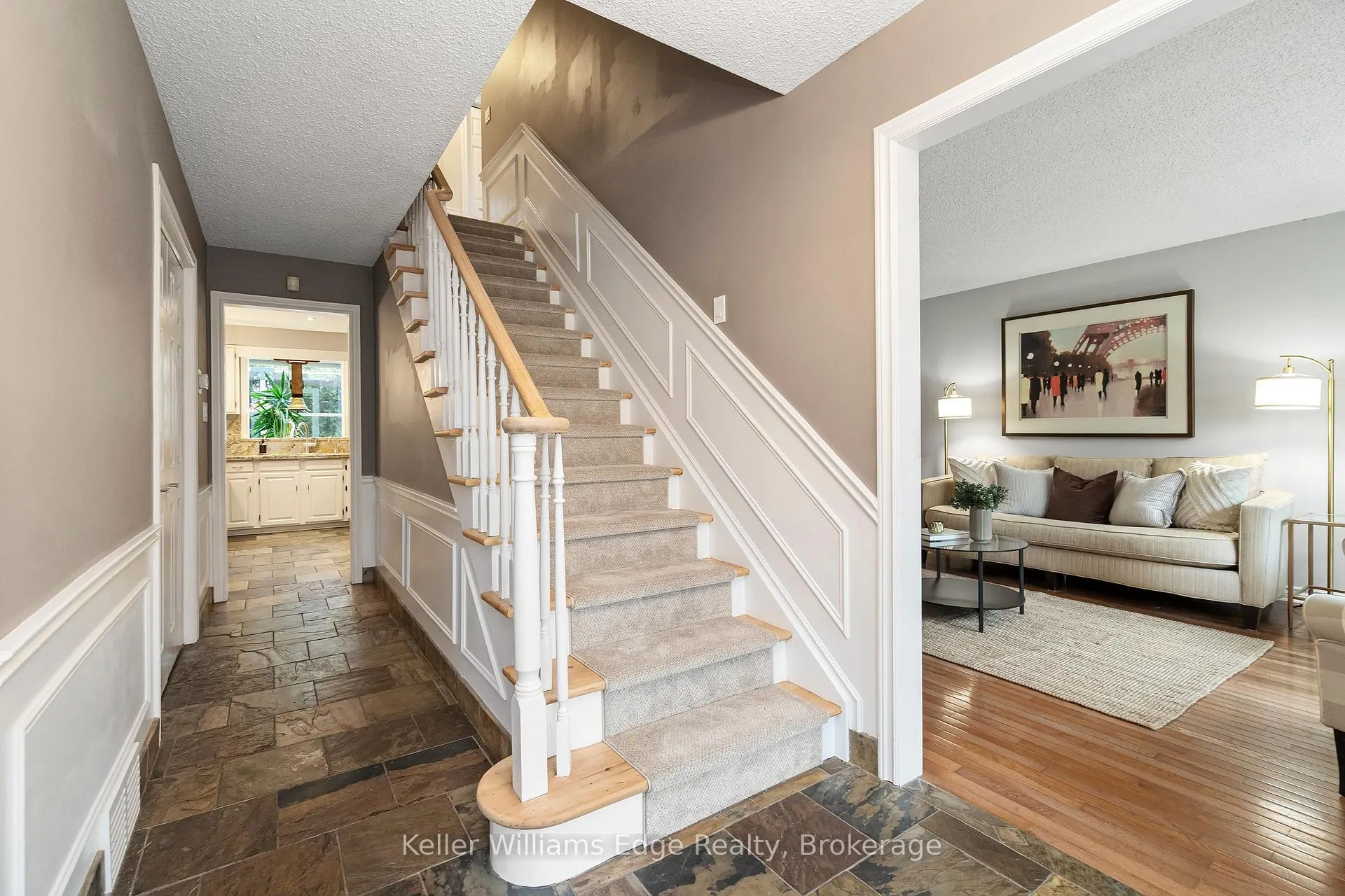 Photo 5 of 427 Mackay Court, Burlington, Shoreacres — HOMEH