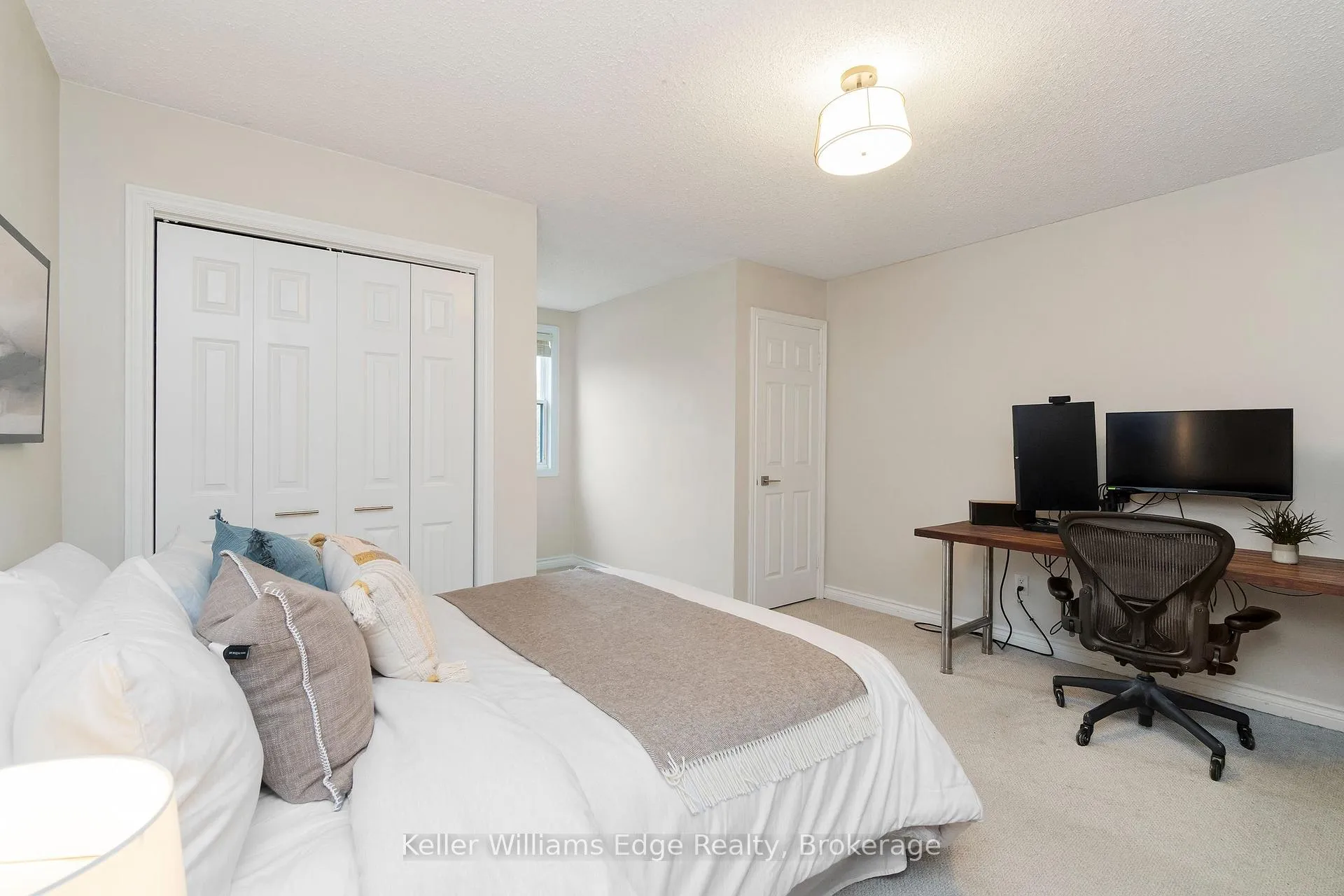 Photo 28 of 427 Mackay Court, Burlington, Shoreacres — HOMEH