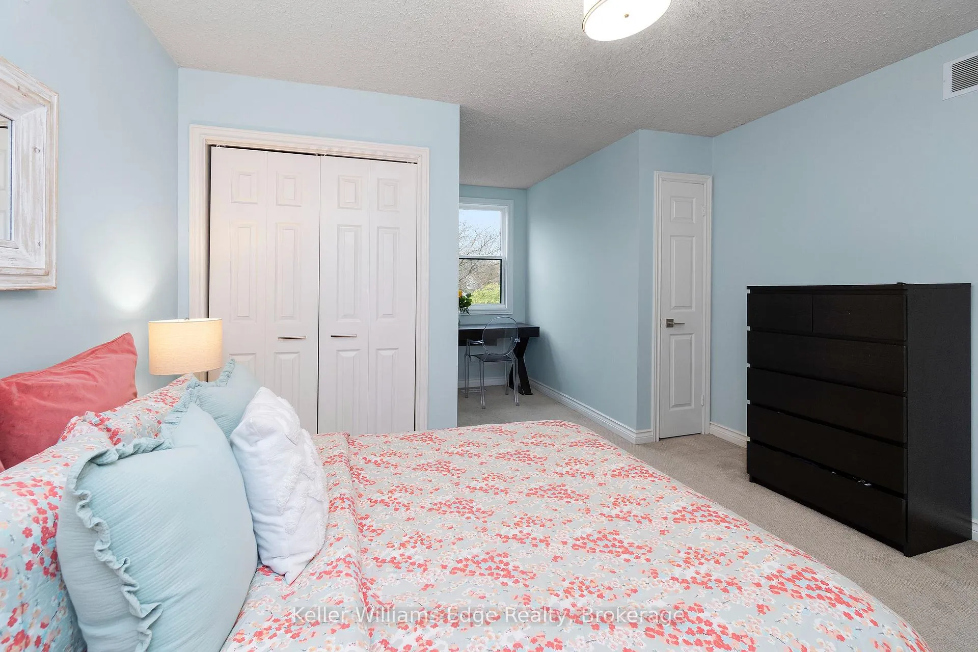 Photo 31 of 427 Mackay Court, Burlington, Shoreacres — HOMEH