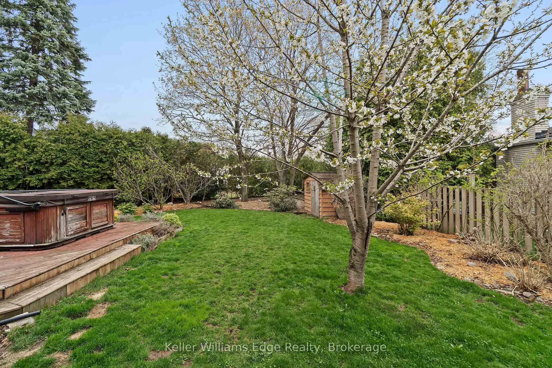 Photo 43 of 427 Mackay Court, Burlington, Shoreacres — HOMEH