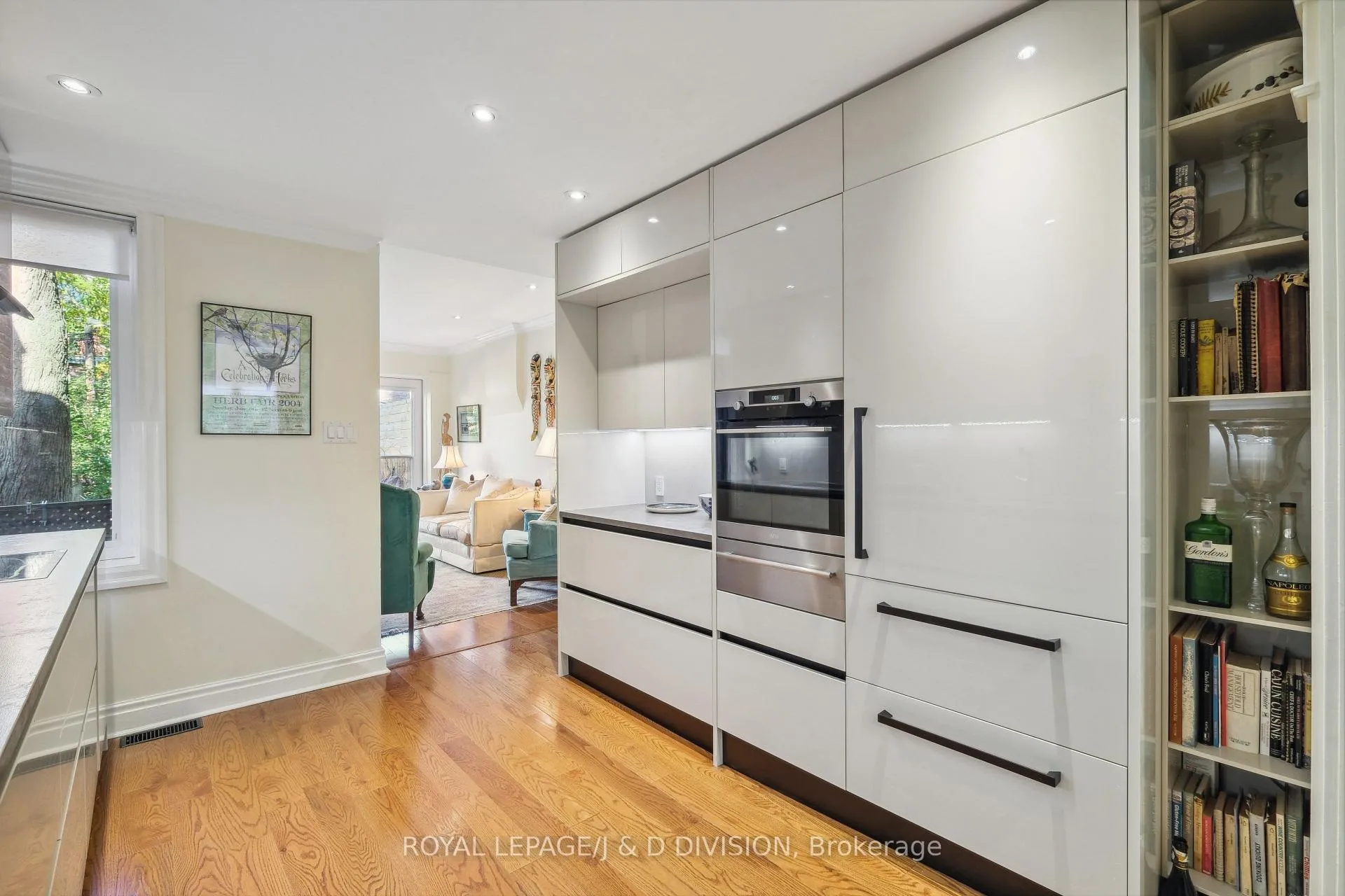 Photo 6 of 88 Asquith Avenue, Toronto, Rosedale-Moore Park — HOMEH