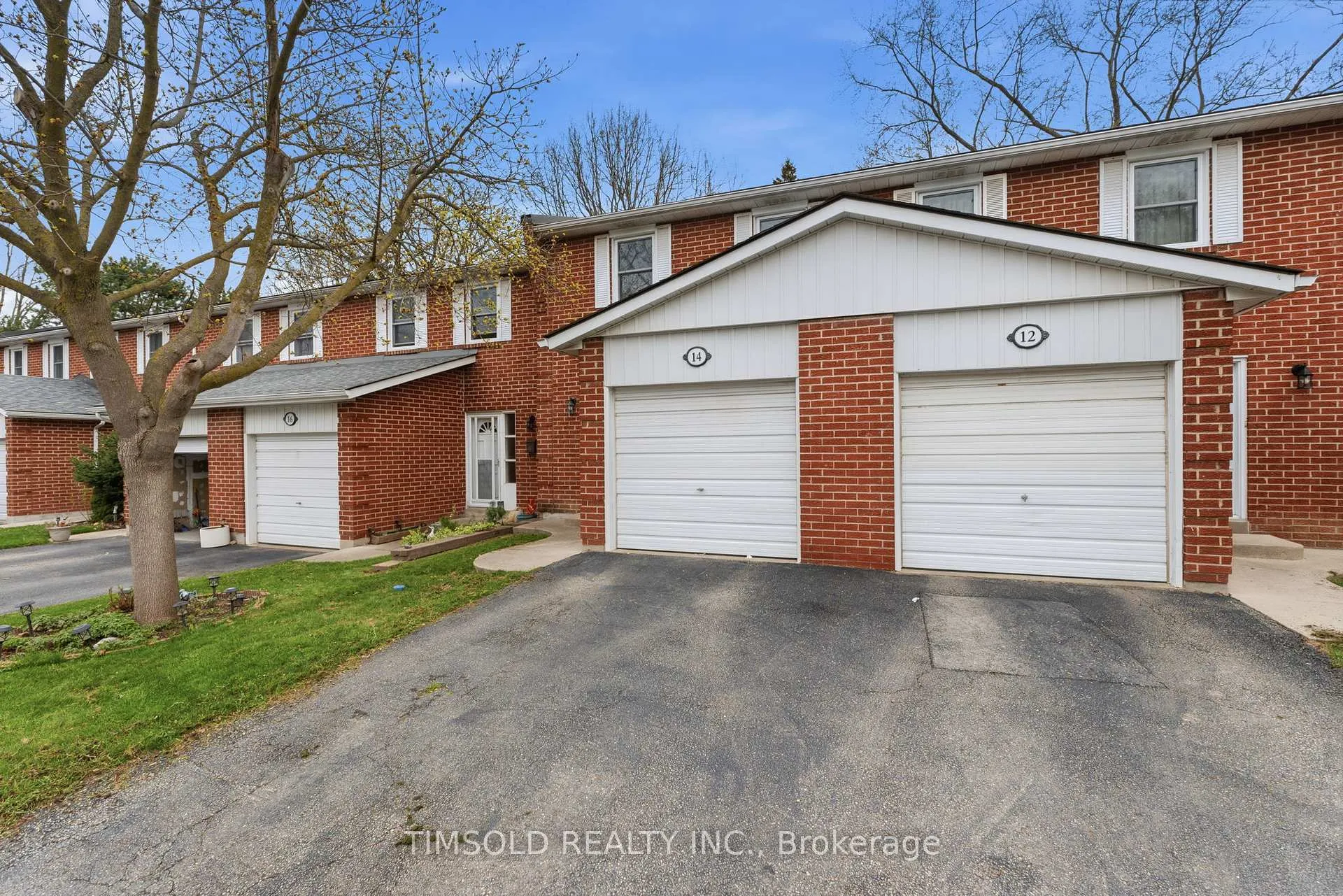 Photo 2 of 14 Gordon Way, Markham, Aileen-Willowbrook — HOMEH