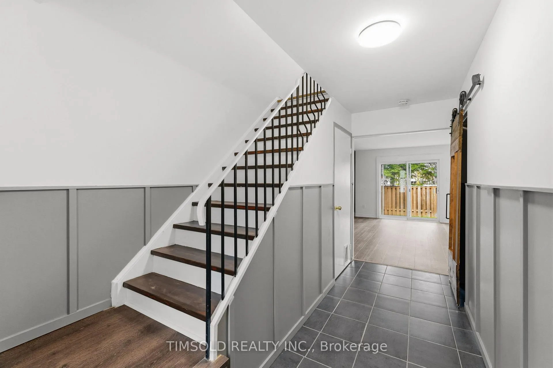 Photo 5 of 14 Gordon Way, Markham, Aileen-Willowbrook — HOMEH