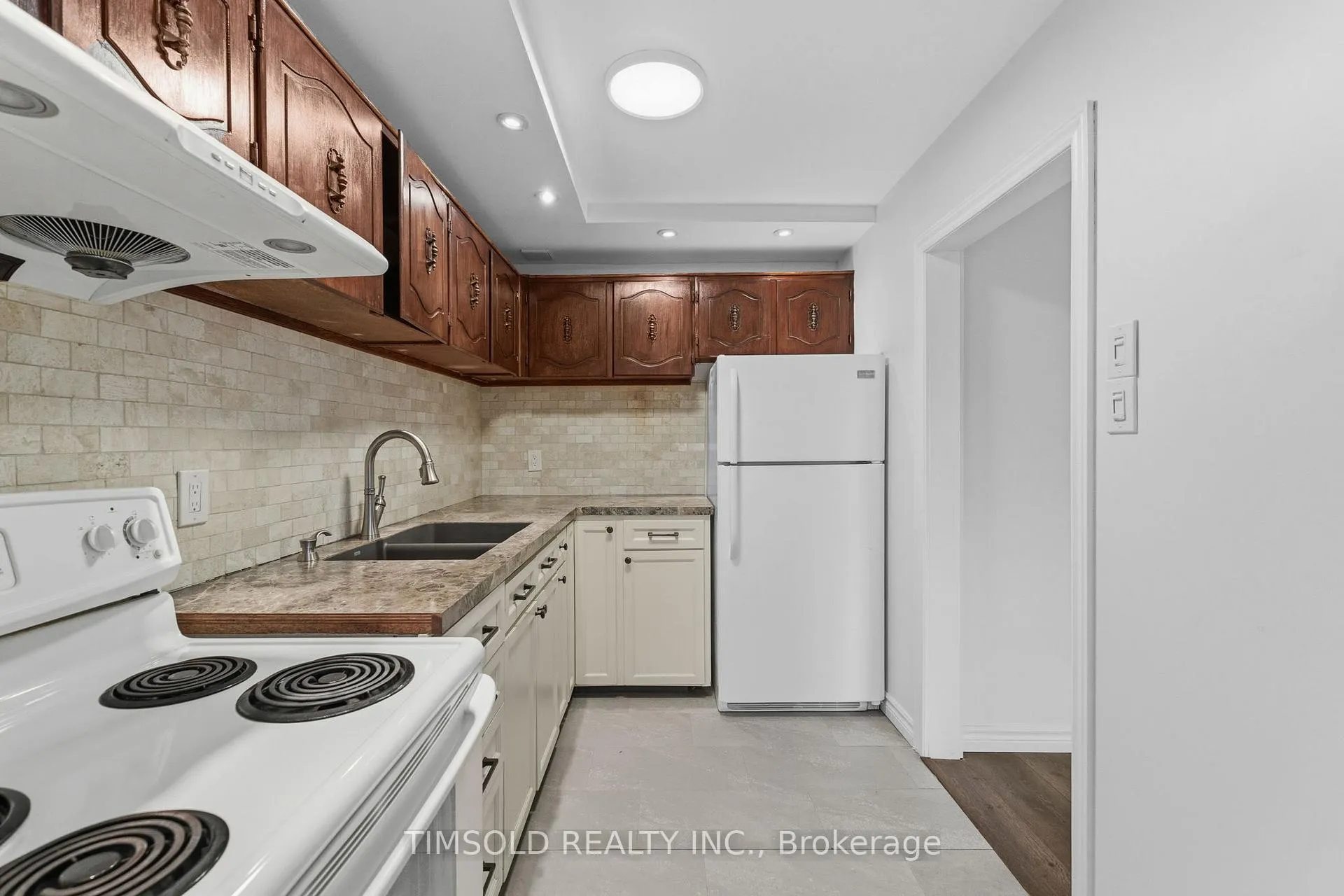 Photo 14 of 14 Gordon Way, Markham, Aileen-Willowbrook — HOMEH