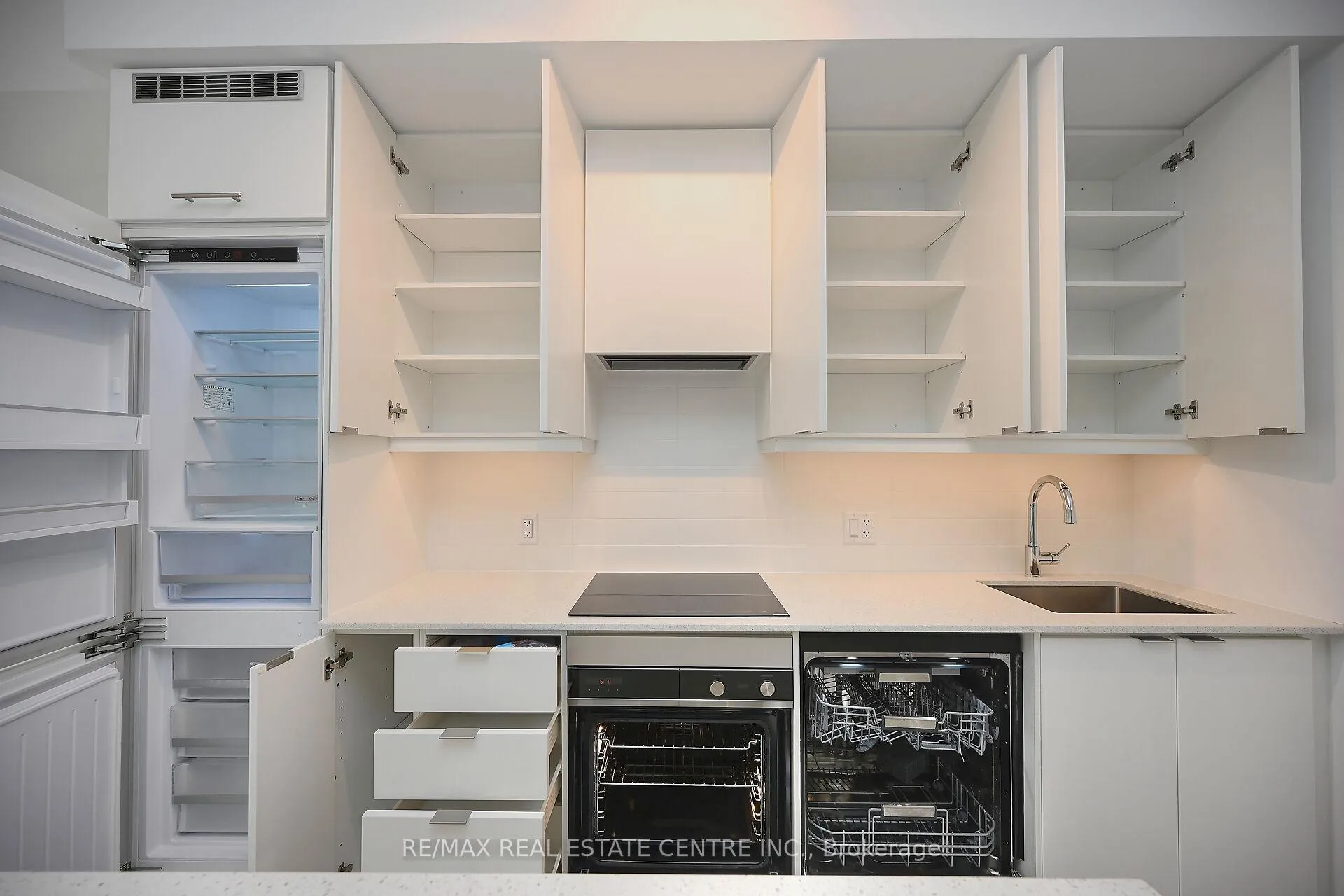 Photo 19 of Unit 707, 30 Elm Drive W, Mississauga, City Centre — HOMEH