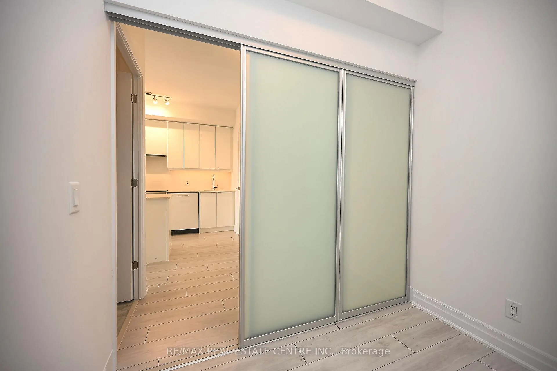 Photo 28 of Unit 707, 30 Elm Drive W, Mississauga, City Centre — HOMEH