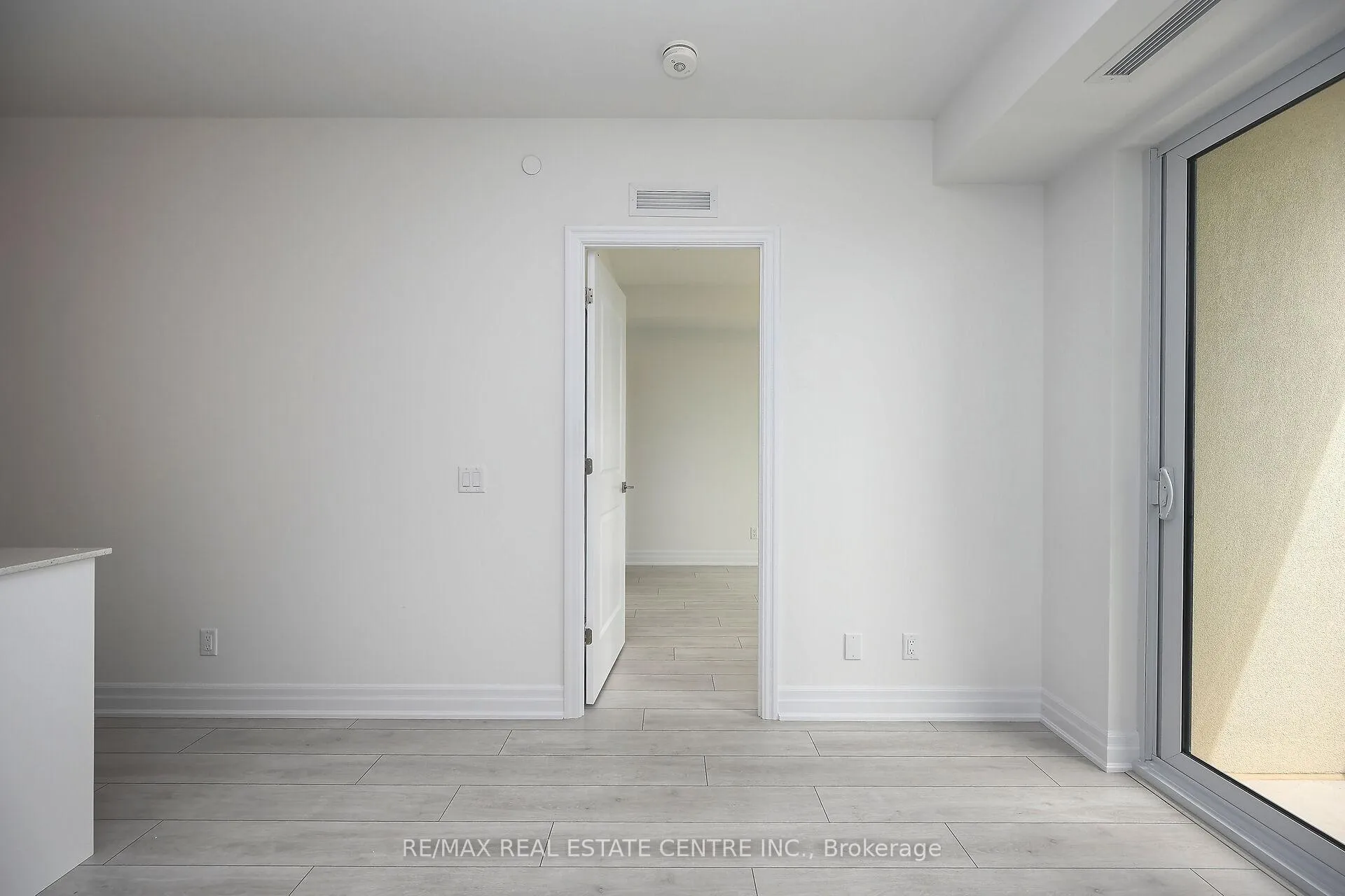 Photo 32 of Unit 707, 30 Elm Drive W, Mississauga, City Centre — HOMEH