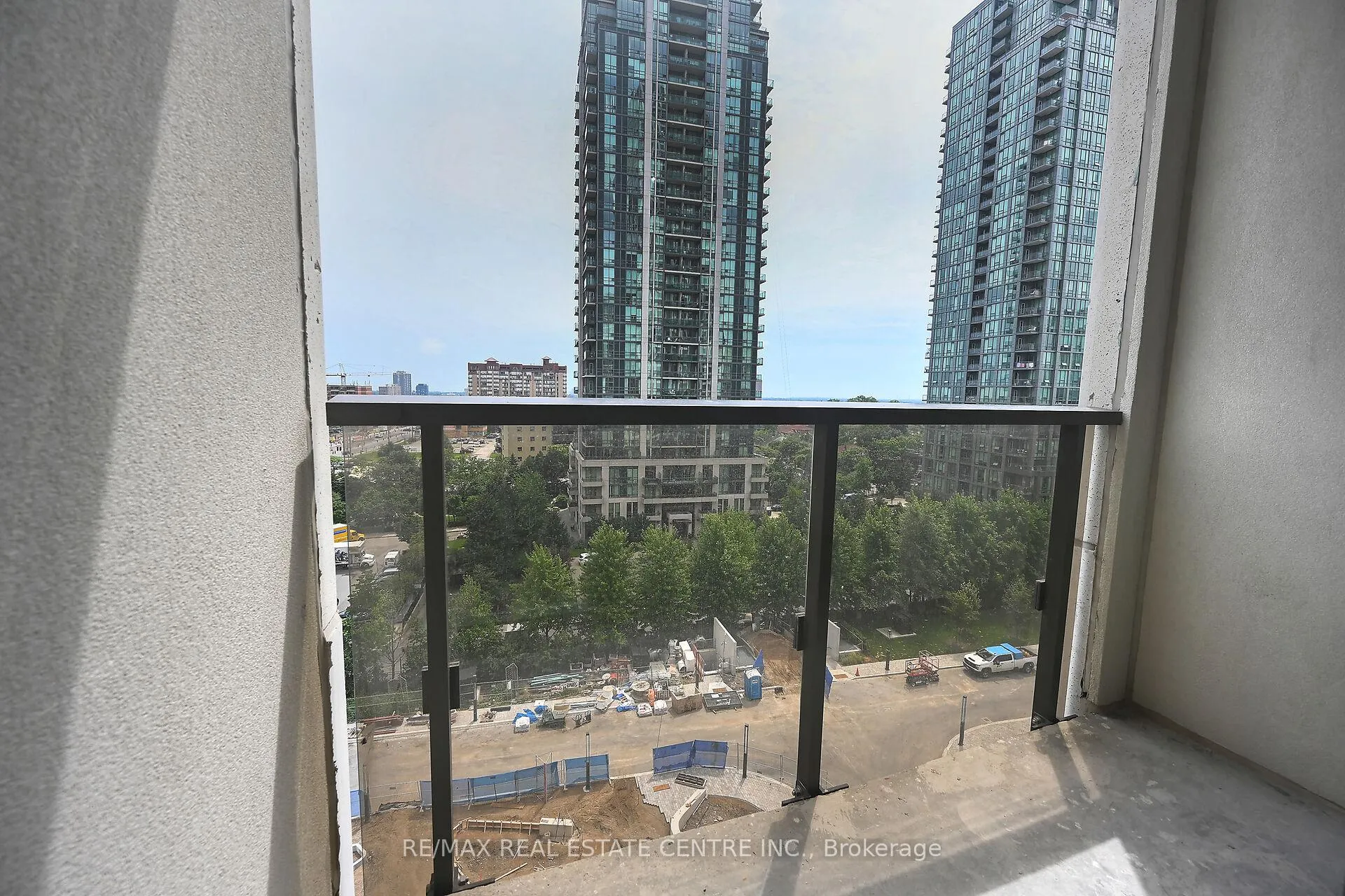 Photo 41 of Unit 707, 30 Elm Drive W, Mississauga, City Centre — HOMEH