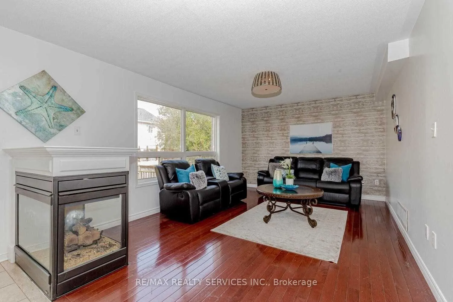Photo 5 of 339 Edenbrook Hill (UPPER) Drive, Brampton, Fletcher's Meadow — HOMEH