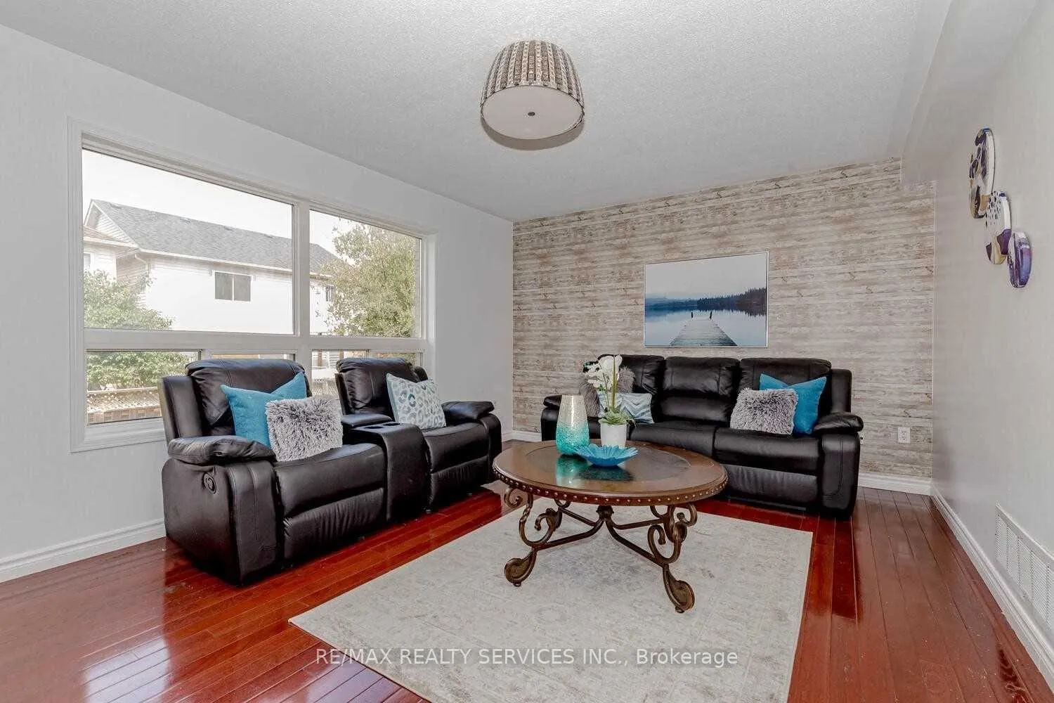 Photo 6 of 339 Edenbrook Hill (UPPER) Drive, Brampton, Fletcher's Meadow — HOMEH