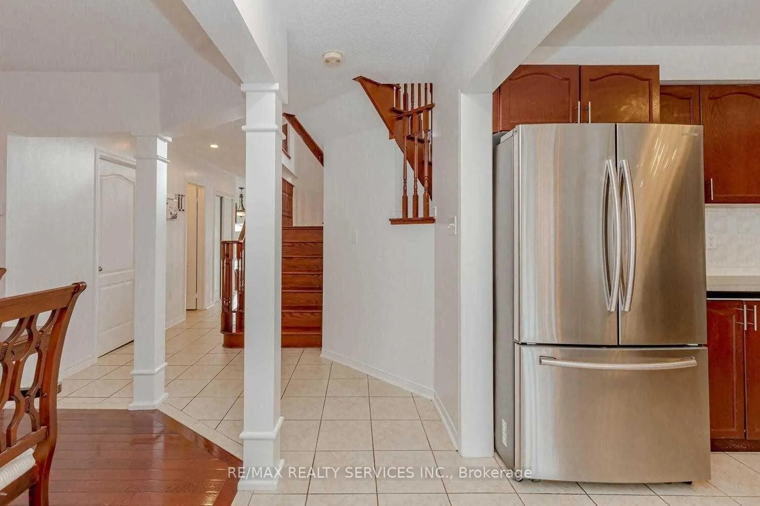 Photo 15 of 339 Edenbrook Hill (UPPER) Drive, Brampton, Fletcher's Meadow — HOMEH