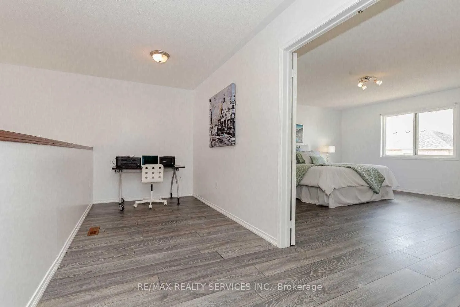 Photo 16 of 339 Edenbrook Hill (UPPER) Drive, Brampton, Fletcher's Meadow — HOMEH