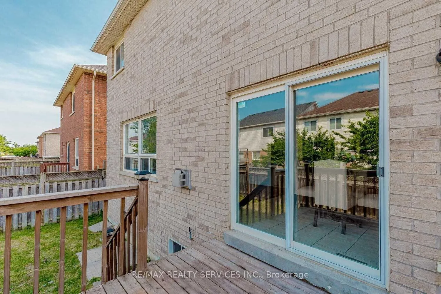 Photo 26 of 339 Edenbrook Hill (UPPER) Drive, Brampton, Fletcher's Meadow — HOMEH